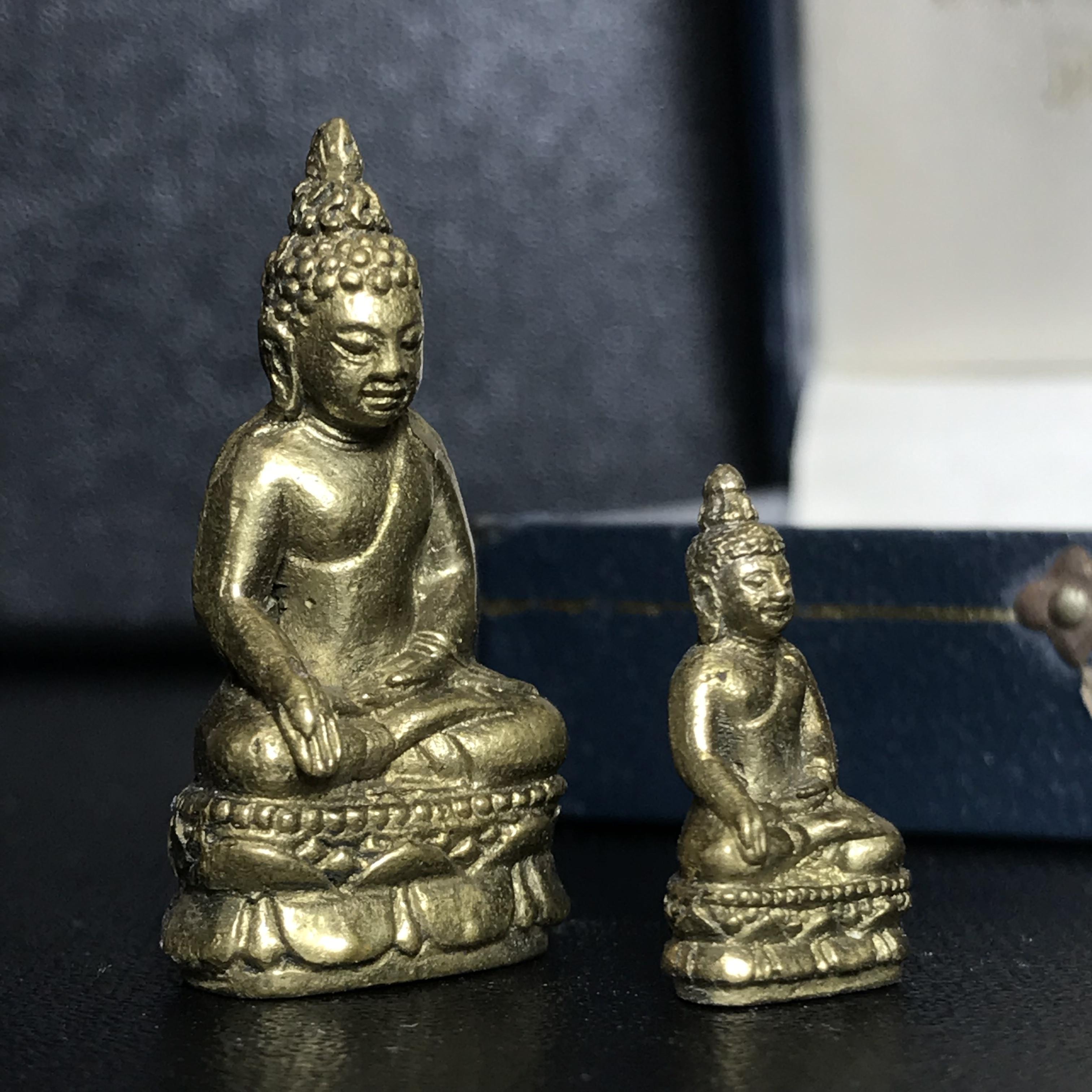 พระกริ่ง-พระชัยวัฒน์ ไพรีพินาศ วัดบวรนิเวศวิหาร รุ่นผ้าป่าสิงห์บุรี ปี2528 ชุดกรรมการรับพระราชทานจากสมเด็จพระเทพ(หายาก)