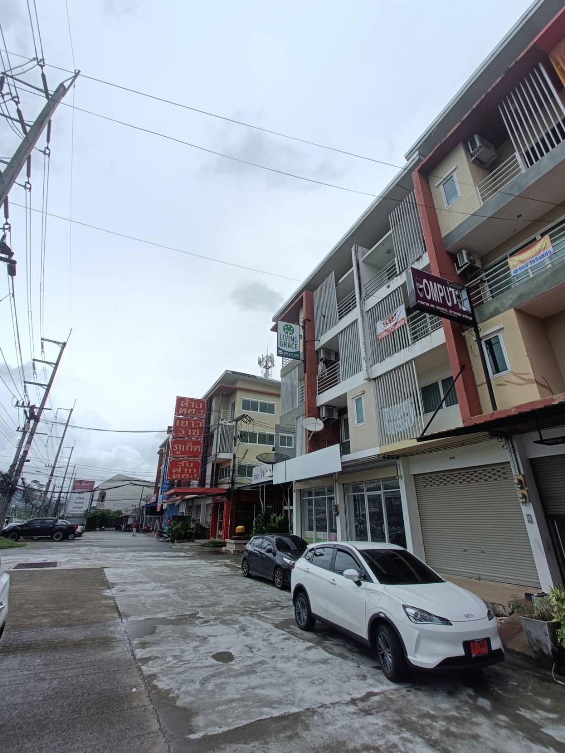 For Sales : Thalang, 4-Storey Commercial Building, 6 bedroom 6 bathroom