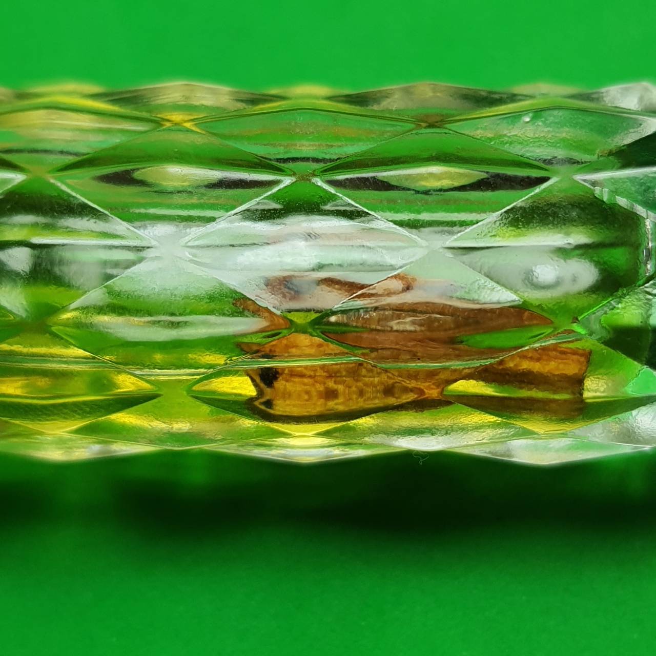 ของเสน่ห์ น้ำมันเสน่ห์สาริกาไม้ตะเคียน สาริกาไม้ สาริกาแท้ สาริกาค้าขาย น้ำมันสาริกา สาริกาลิ้นทอง สาริกามหาลาภ สาริกาให้โชค สาริกาค้าขาย สาริกามหาเสน่ห์