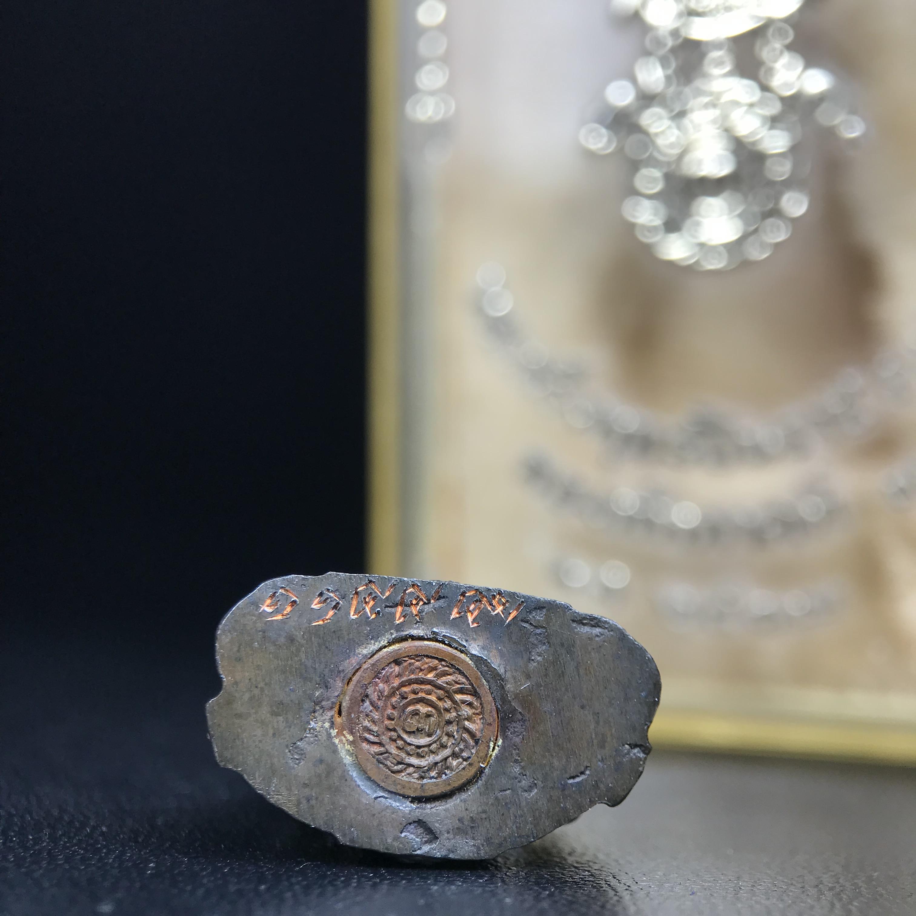 กริ่งพระพุทธชินราช ภปร. กองทัพภาคที่3จัดสร้าง ปี2517 เนื้อนวโลหะกล่องเดิม(คัดสภาพสวย)(หายาก)(ในหลวง ร.9 เสด็จในพิธี)พิธีมหาพุทธาภิเษกยื่งใหญ่โดยพระคณาจารย์ชื่อดังในยุคนั้นร่วมปลุกเสก 7วัน7คืน*** หลวงปู่โต๊ะ วัดประดู่ฉิมพลี ร่วมปลุกเสก***