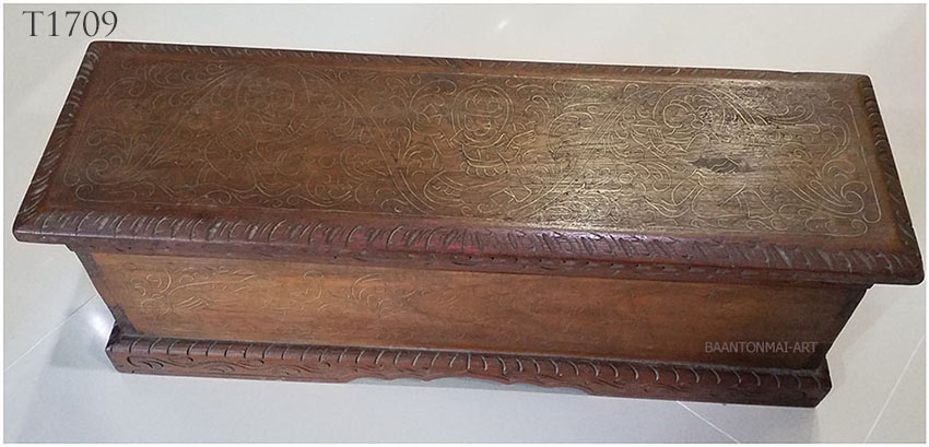หีบหรือกล่องไม้สักงานเก่า ตอกลายเส้นทองเหลือง-BPT1709-