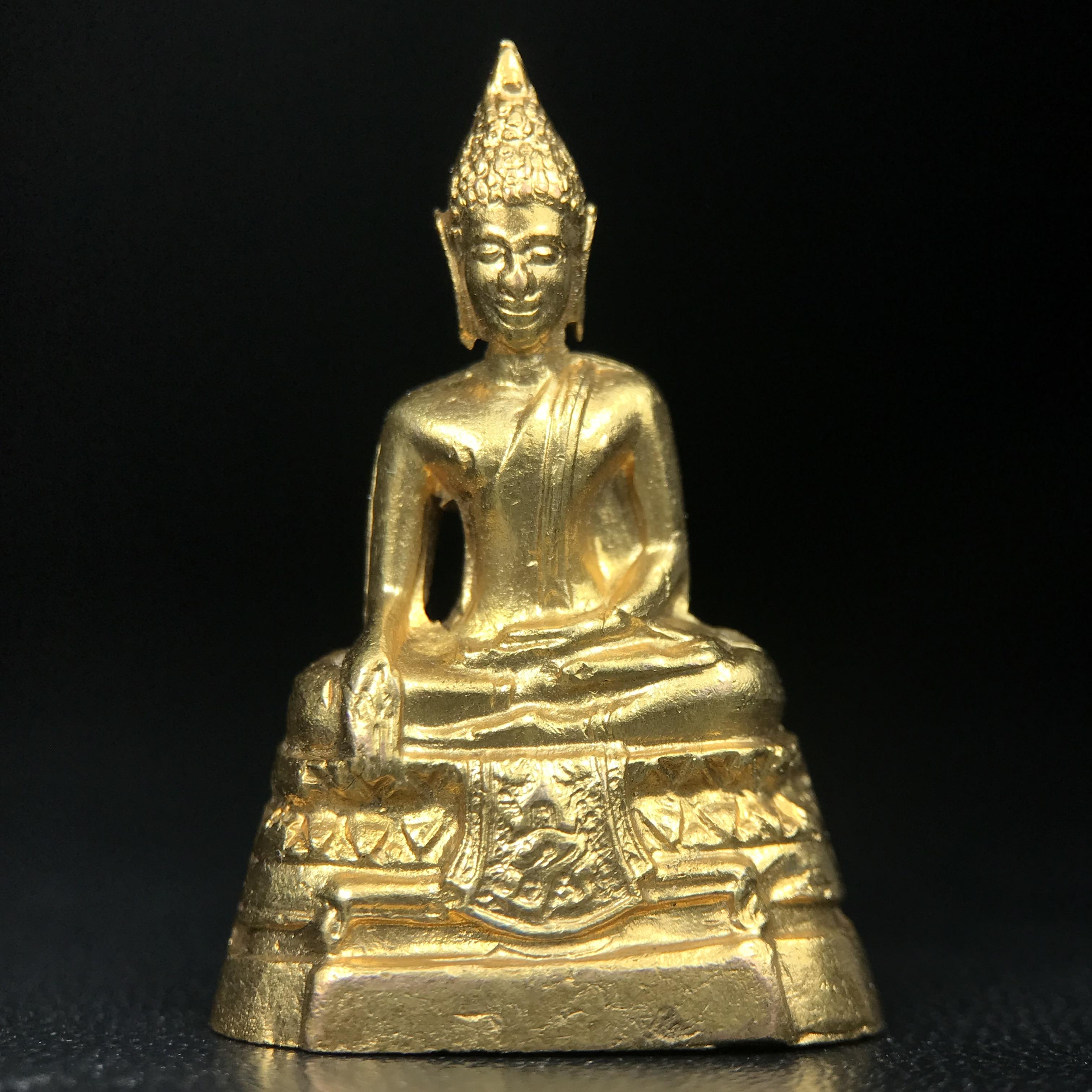 พระกริ่ง ภปร.(รุ่นแรก) วัดบวรนิเวศวิหาร พ.ศ.2508 กะไหล่ทองเดิม(กรรมการ)พิมพ์นิยม(หูยาว)(ก้นตะไบหยาบ)สภาพคัดสวยเดิม(ในหลวงรัชกาลที่9ทรงเสด็จเททอง)พบเจอน้อยหายาก