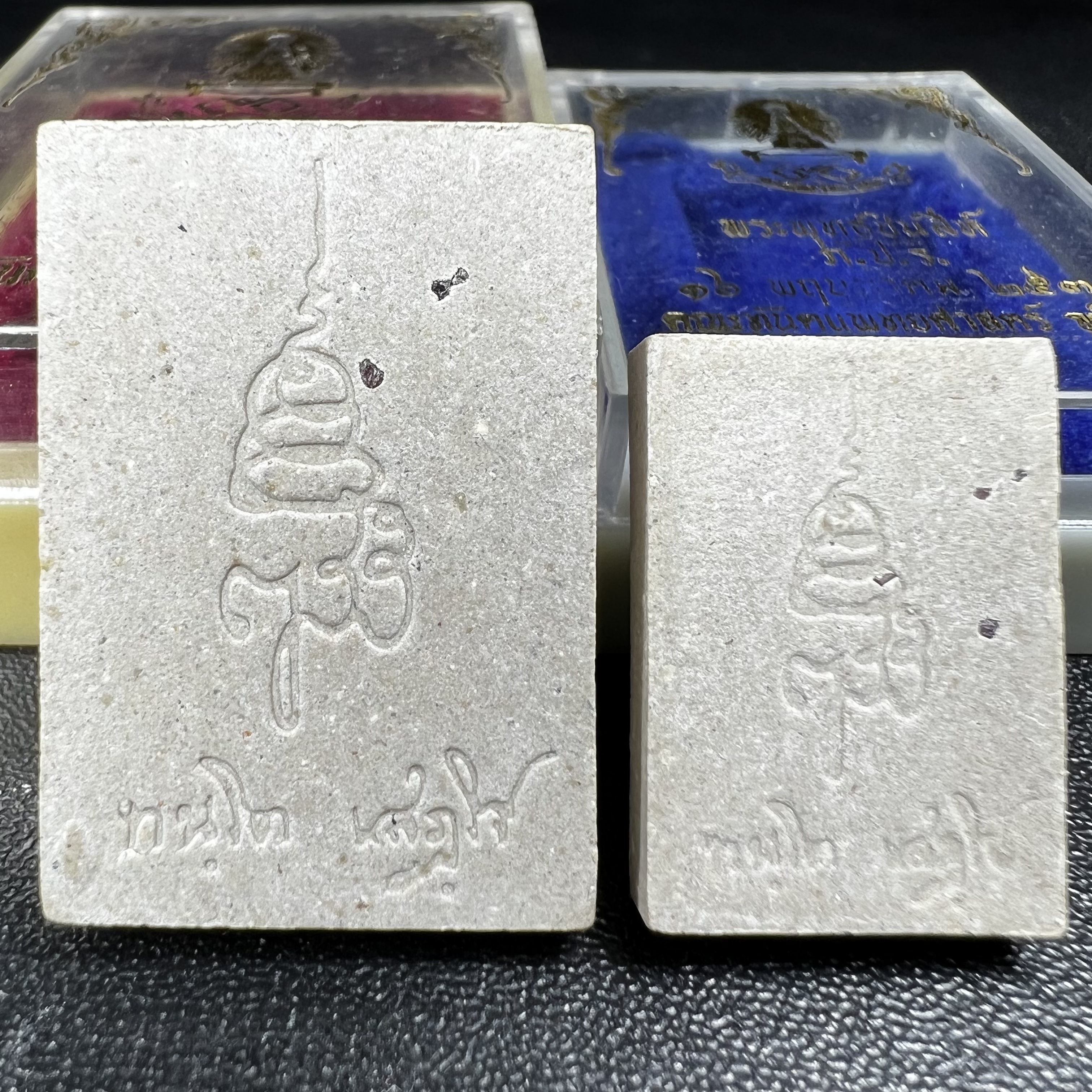 พระพุทธชินสีห์ ภปร. ทันโต เสฏโฐ ปี2533 (พิมพ์ใหญ่+พิมพ์เล็ก) บรรจุพระทนต์ในหลวง รุ่นเดียวในประวัติศาสตร์ ****รุ่นนี้ขอแนะนำ****