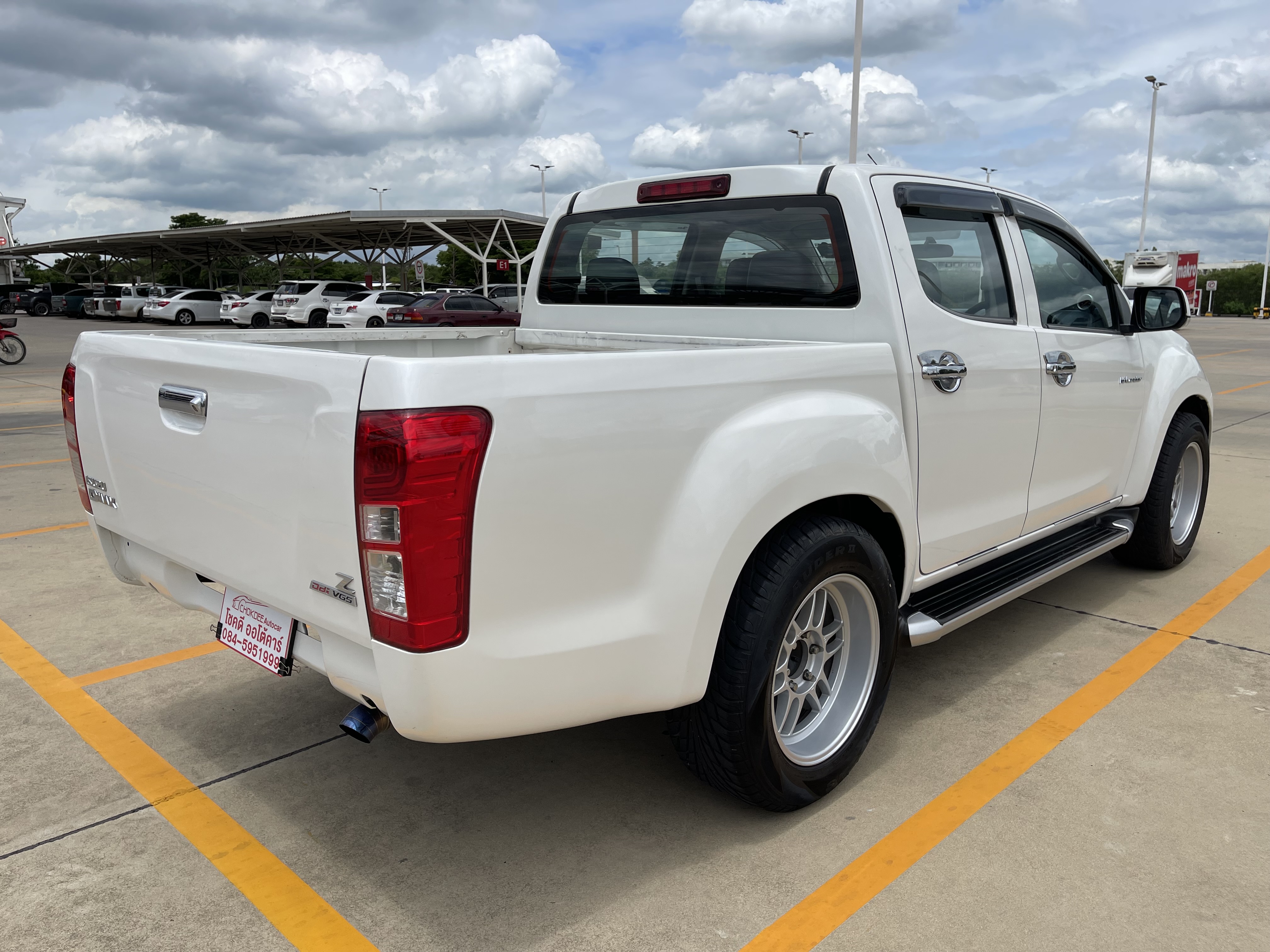 Isuzu Dmax All New 4ประตู Hilander 2.5 Vgs Z Dvd 2014 ขาวมุก