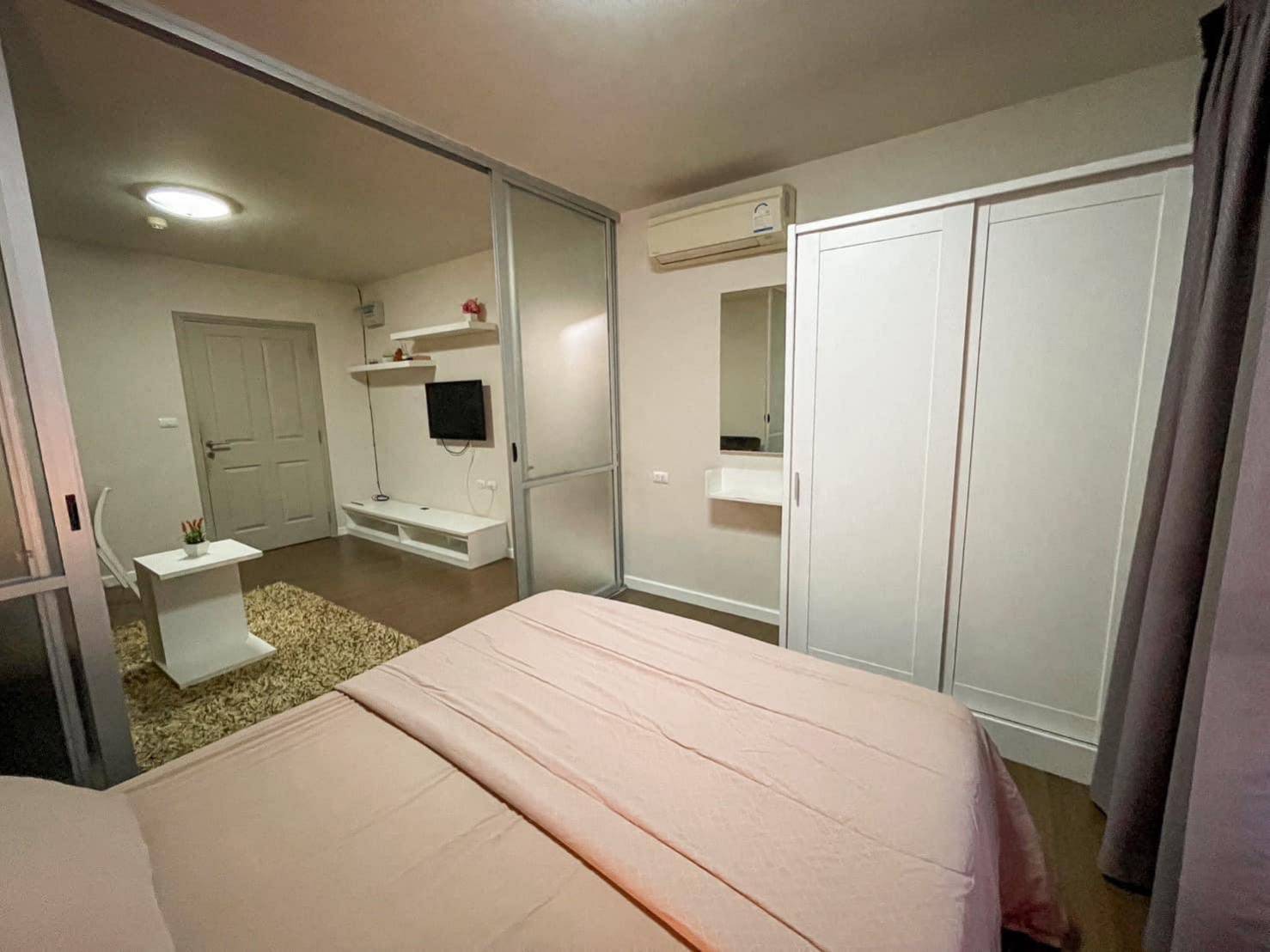 For Rent : Kathu, Dcondo Creek, 1 bedroom 1 bathroom, 5th flr., Pool view