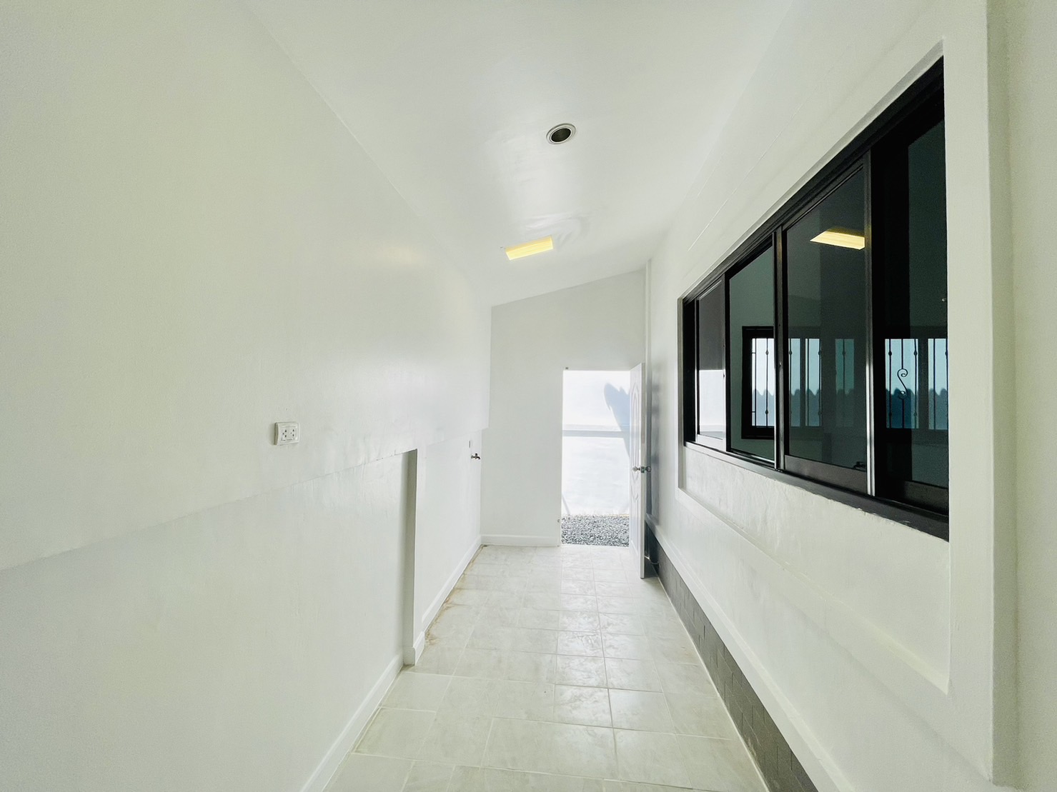 For Sales : Kohkeaw, Town Home @Chaofa Garden Home, 3 Bedrooms 2 Bathrooms