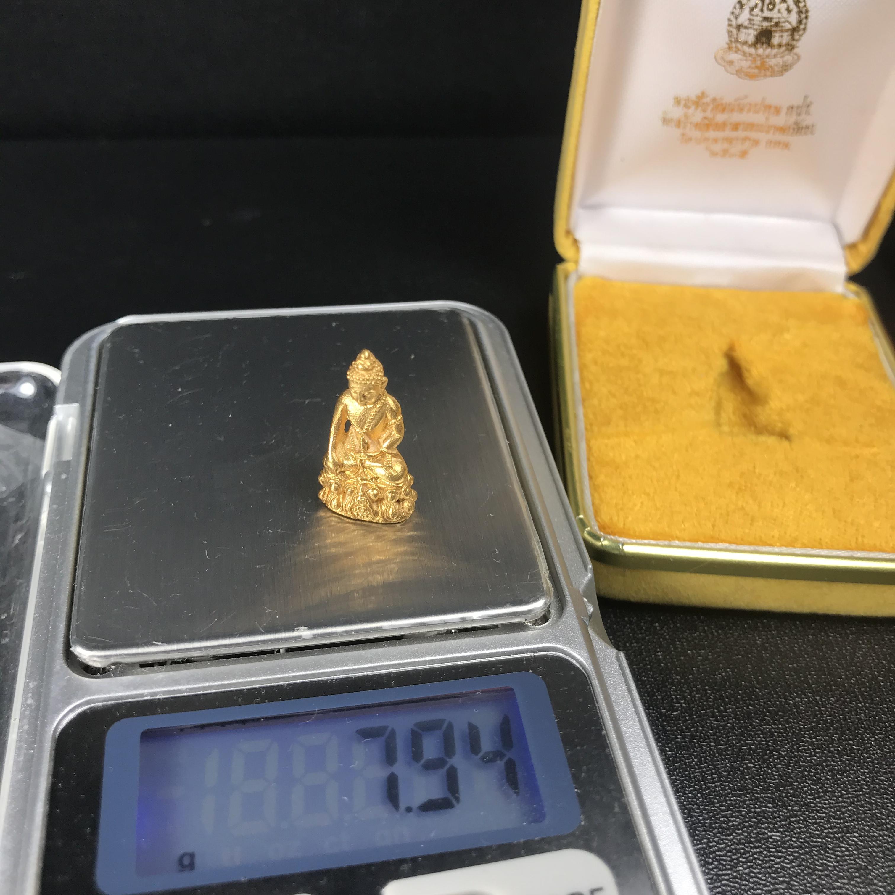 พระชัยวัฒน์นวปทุม ภปร. วัดปทุมวนาราม ปี2535 เนื้อทองคำ(ในหลวงรัชกาลที่9เสด็จเททอง)(สภาพสวยเดิมครบสมบูรณ์หายาก)