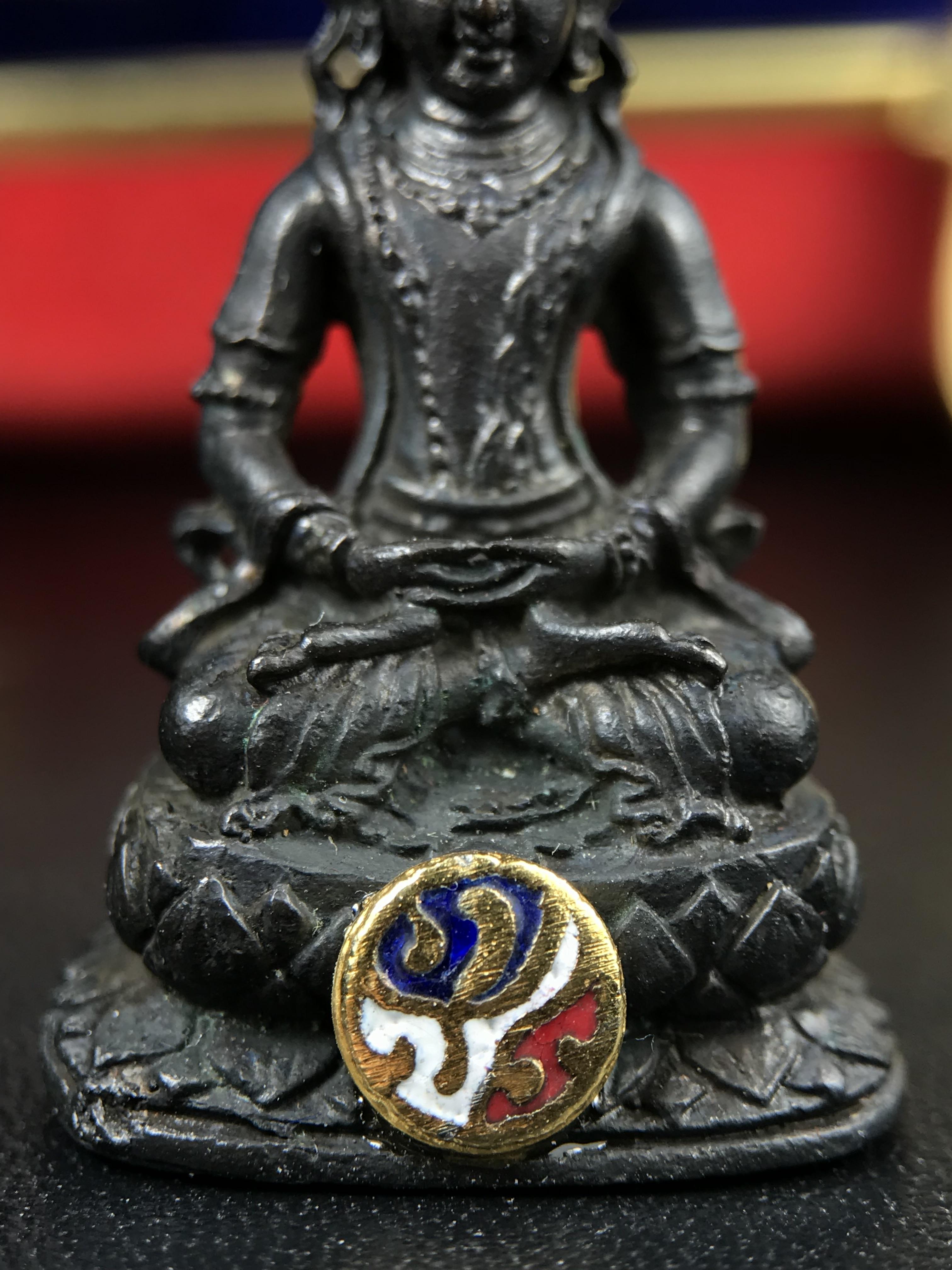พระไวโรจนะพุทธ(กริ่งธิเบต ภปร.) ท่านเจ้าคุณโพธิ์แจ้ง วัดมังกรกมลาวาส(เล่งเน่ยยี่) ปี 2515(รุ่นแรก) ชุดพิเศษกรรมการ พิธีใหญ่ฉลอง ๑๐๐ปี วัดมังกรกมลาวาส (ในหลวงรัชกาลที่ ๙ ทรงเสด็จเททอง ) หลวงปู่โต๊ะ วัดประดู่ฉิมพลีเมตตาอธิษฐานจิตปลุกเสก (หายากมาก)