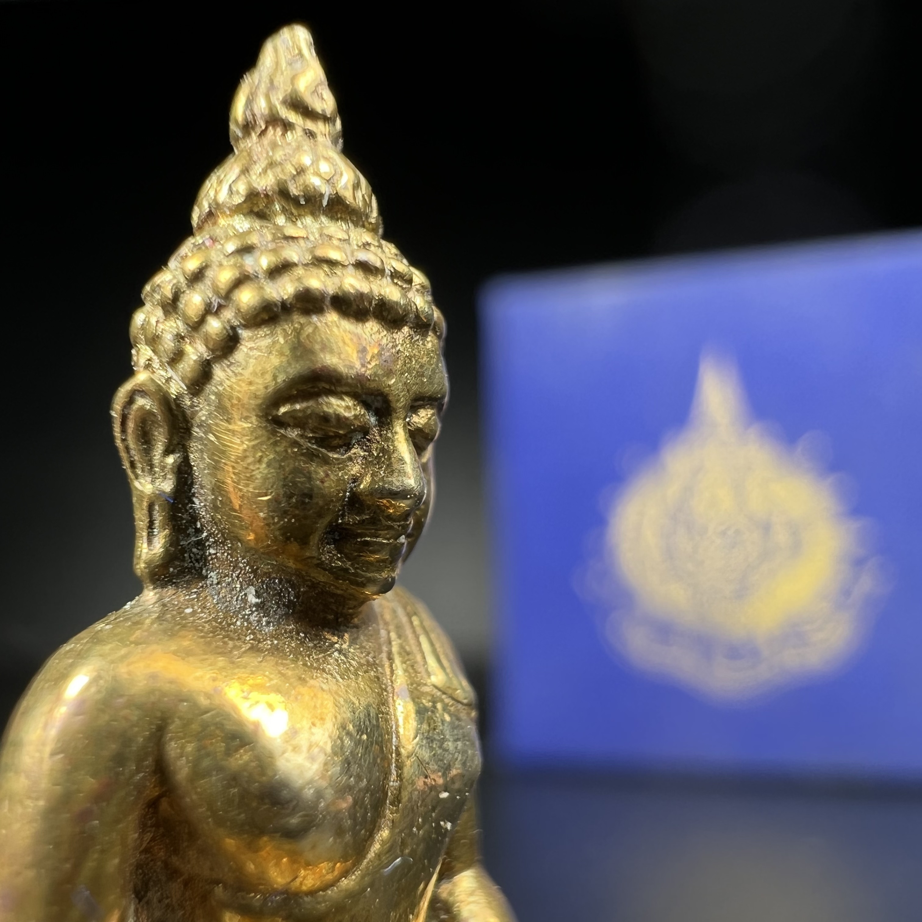 พระกริ่งไพรีพินาศ เฉลิมพระเกียรติ พระบาทสมเด็จพระเจ้าอยู่หัวรัชกาลที่9 พระชนมพรรษา 6 รอบ ปี2542เนื้อสัมฤทธิ์(บรรจุเหล็กไหล)ดีนอก-ดีใน