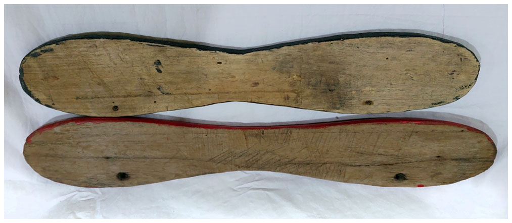 แผ่นไม้เก่าเขียนลาย 2ชิ้น