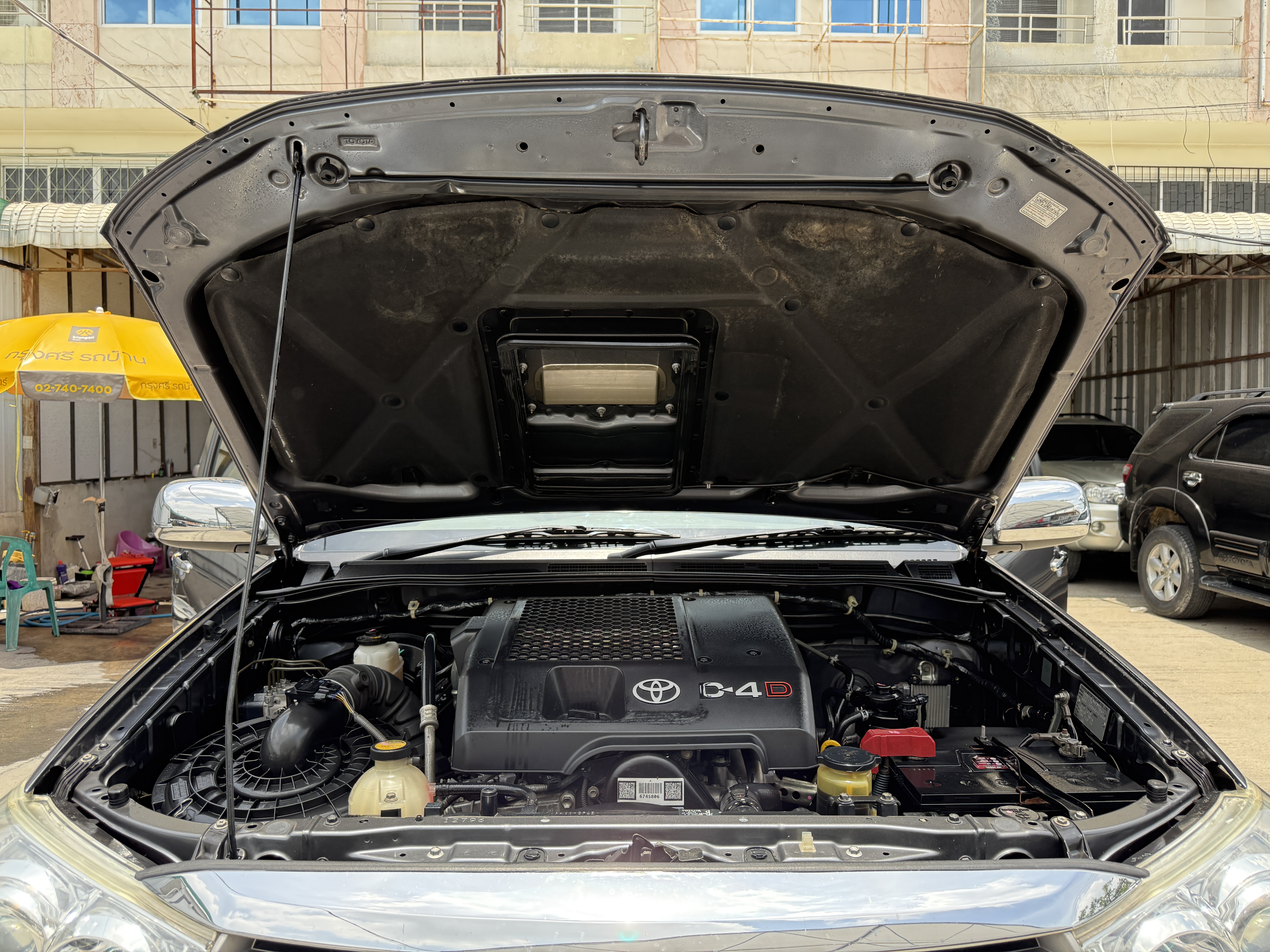 Toyota Fortuner 3.0 V 2WD At 2011 เทาดำ