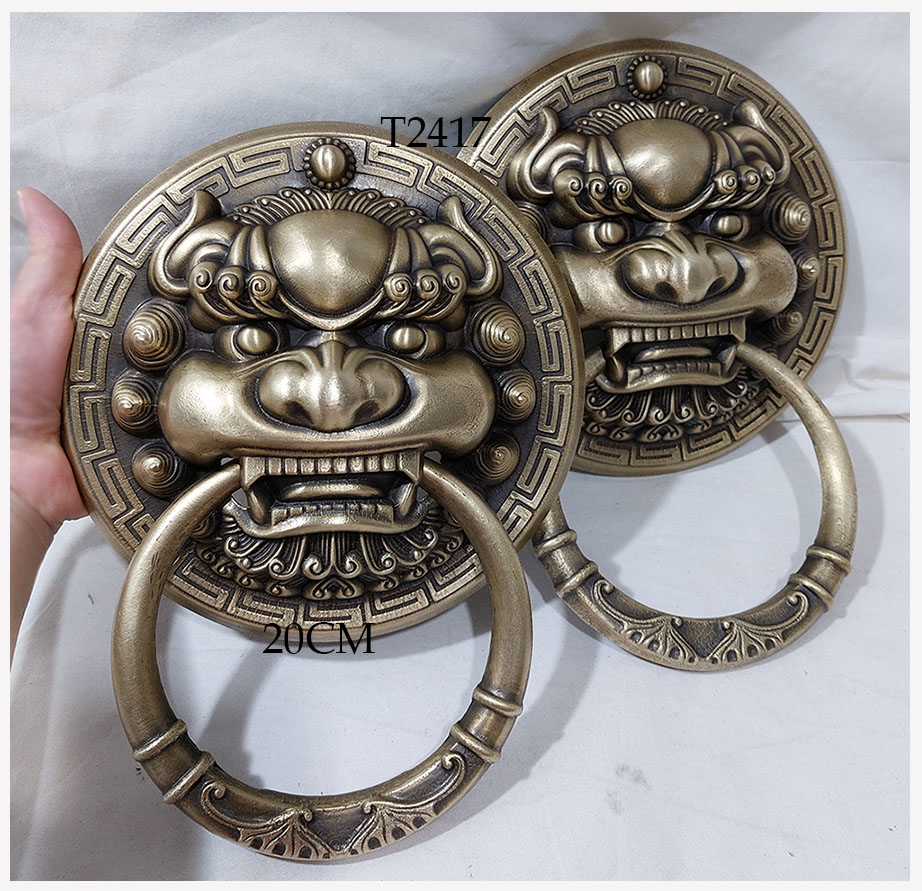ที่เคาะ มือเคาะ มือดึงประตู หน้าสิงห์ 20cm (ห่วงมีลาย) คู่ละ