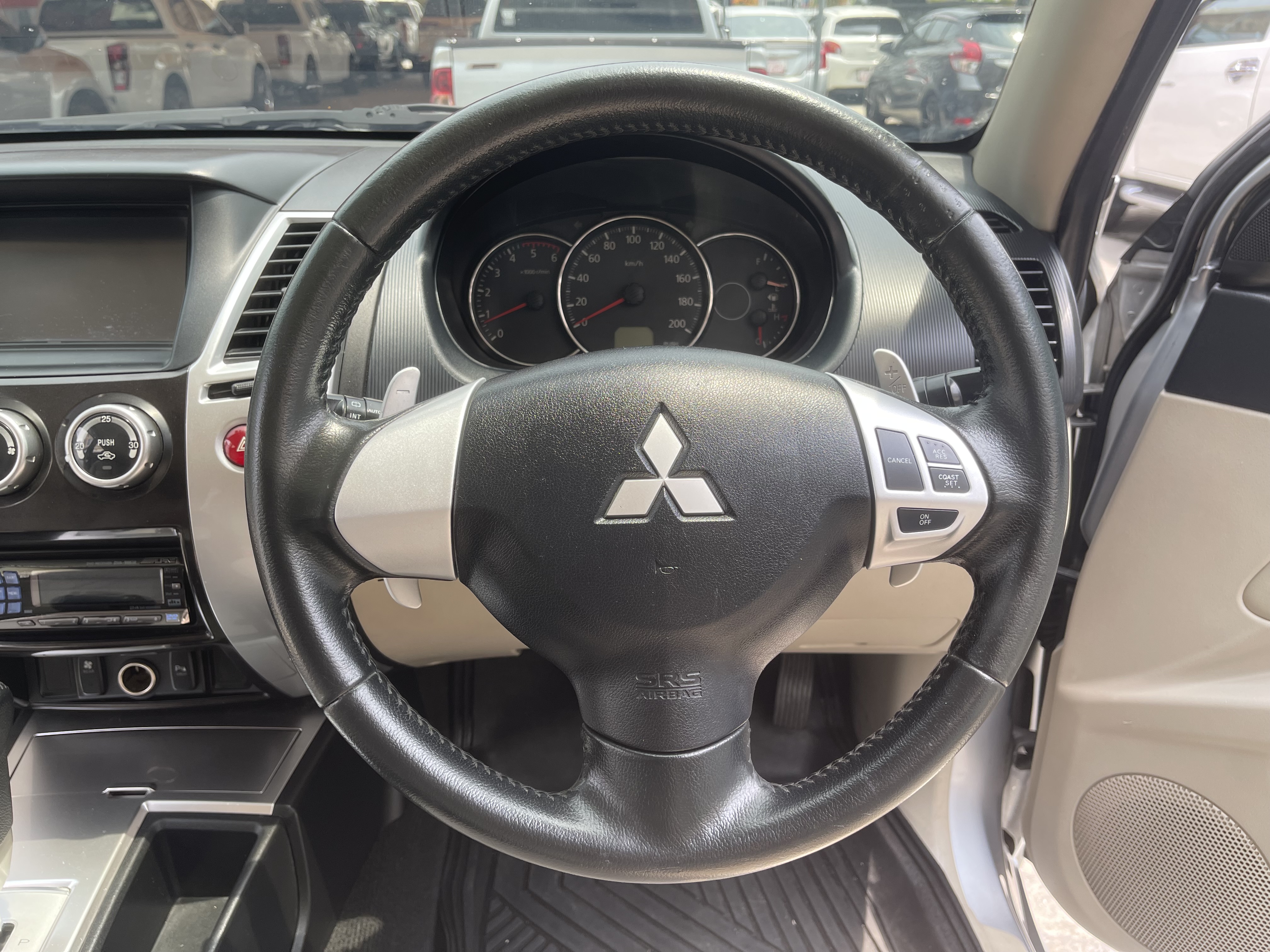 Mitsubishi Pajero Sport 2.5 GT 2WD At 2012 เงิน