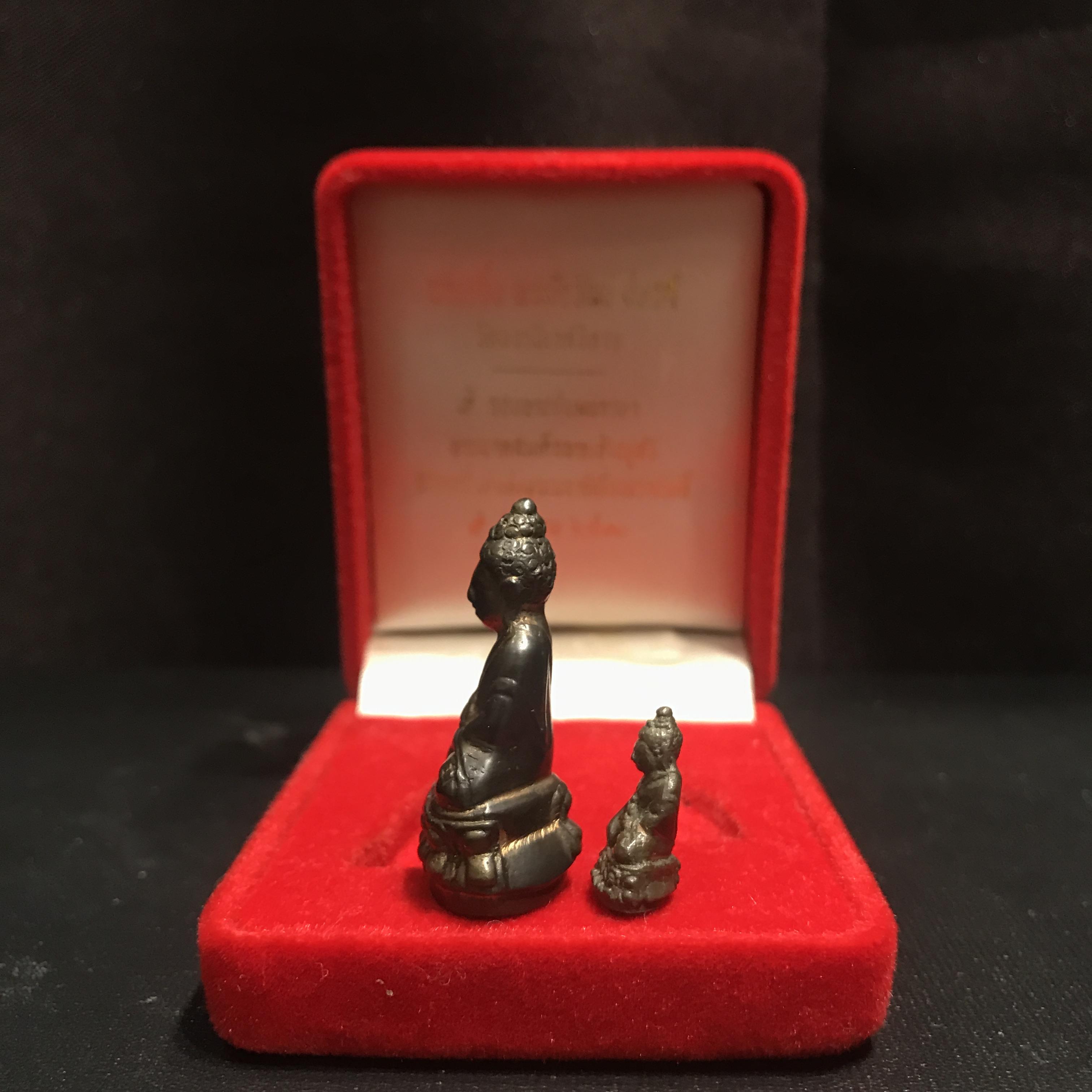 พระกริ่ง-พระชัยวัฒน์ ปวเรศ ปี2530 วัดบวรนิเวศราชวรวิหาร(ในหลวง ร.9 เสด็จเททอง)