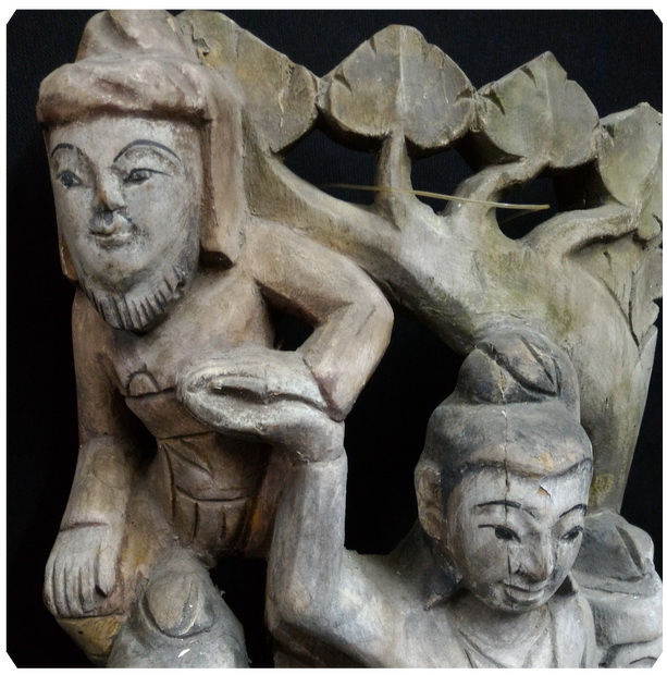 ไม้แกะสลักเก่า ศิลปะพม่า สูง 34cm