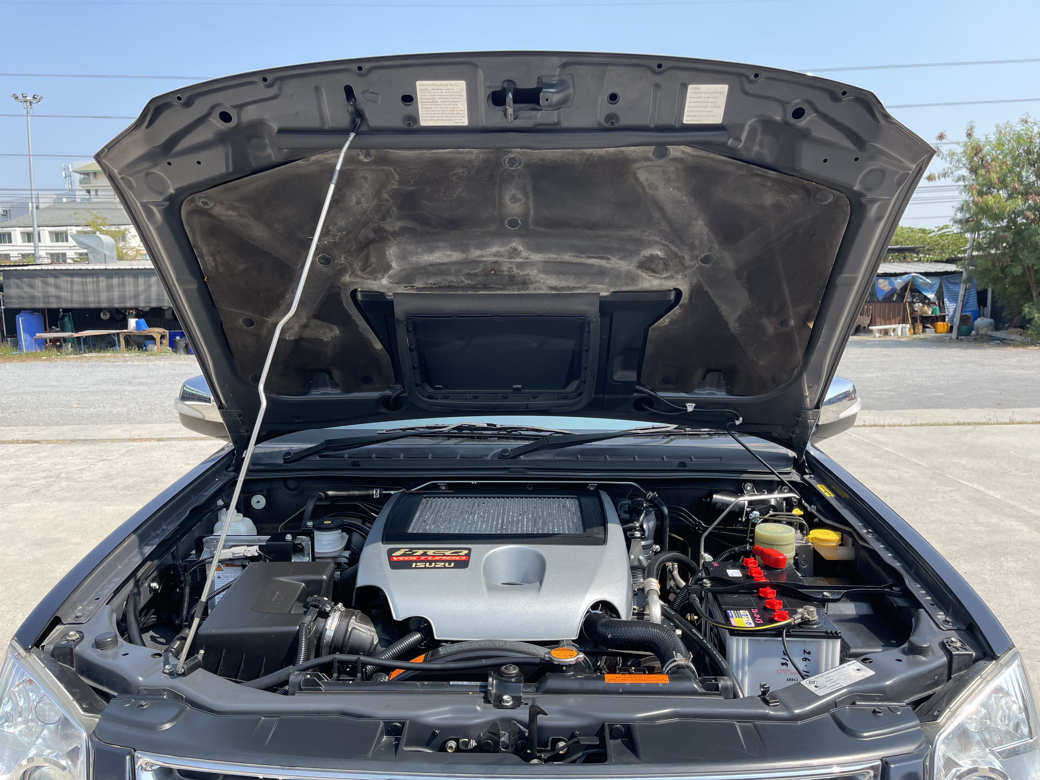 Isuzu Dmax 4ประตู Hilander 3.0 Vgs Navi 2011 ดำ