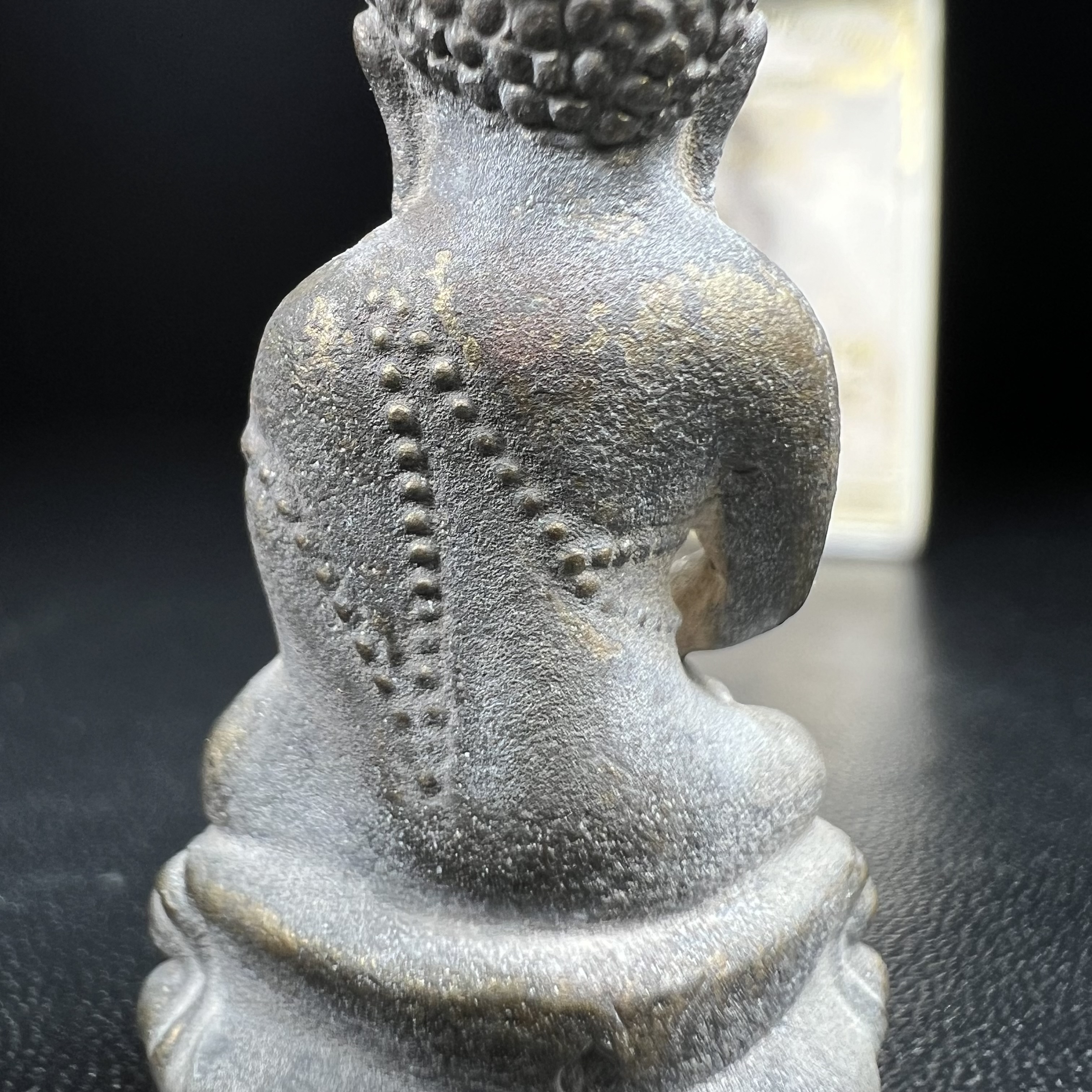 พระกริ่งชินบัญชรฉลองพระชันษา 100 ปี สมเด็จพระญาณสังวร วัดบวรนิเวศวิหาร ปี 2556 เนื้อนวโลหะผสมทองคำก้นทองแดง พิธีใหญ่ มวลสารเด่น นิยม(1 ใน 2556 องค์)