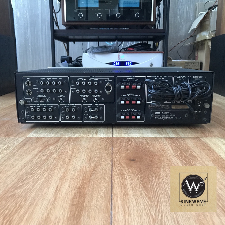 Integrated Amp ยี่ห้อ Sansui รุ่น AU-8500 (Made in Japan)