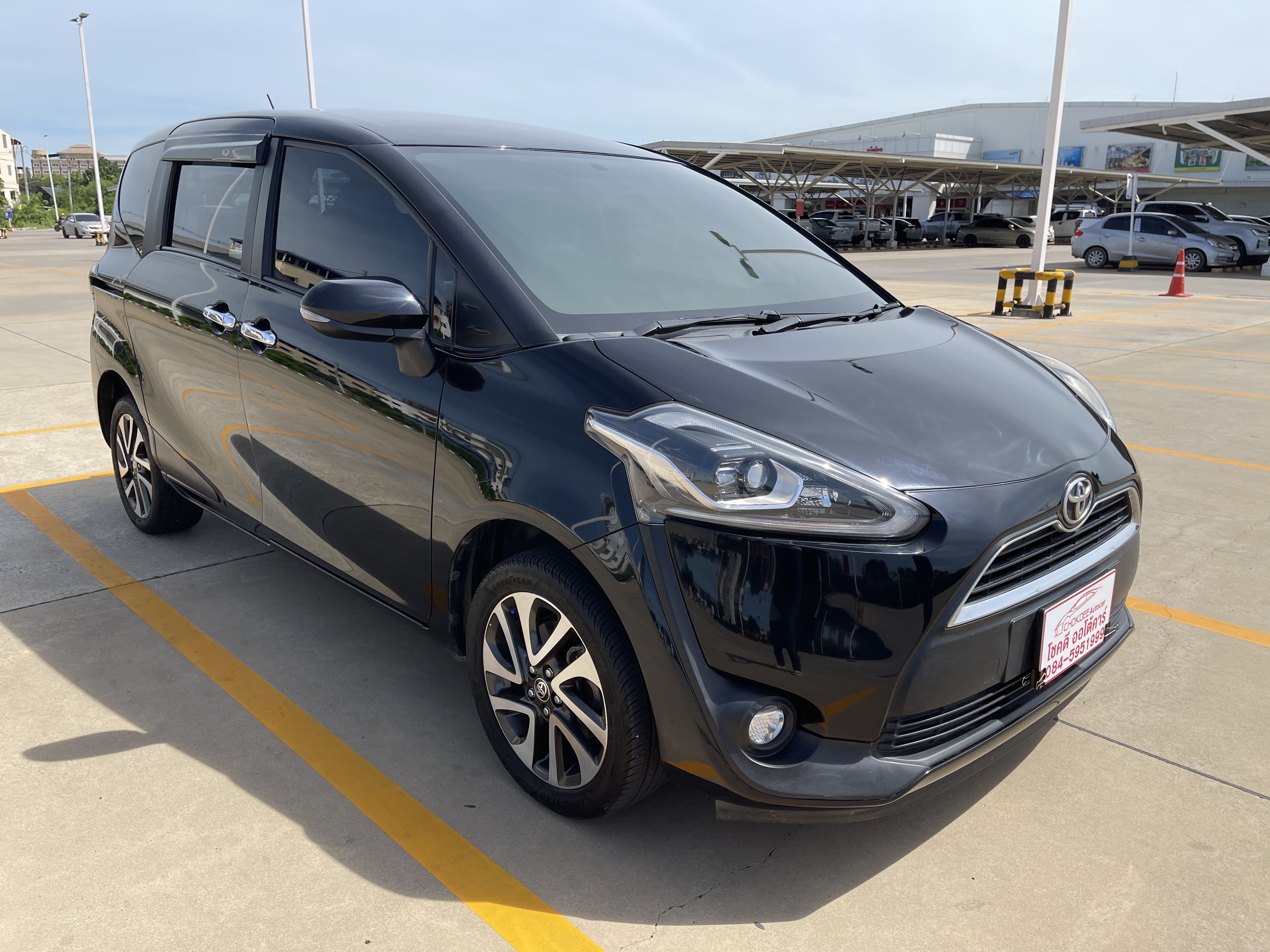 Toyota Sienta 1.5 V At 2018 ดำ