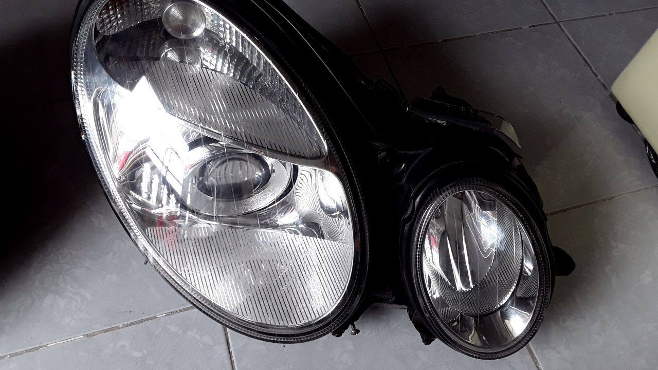 ไฟหน้าBENZ W211