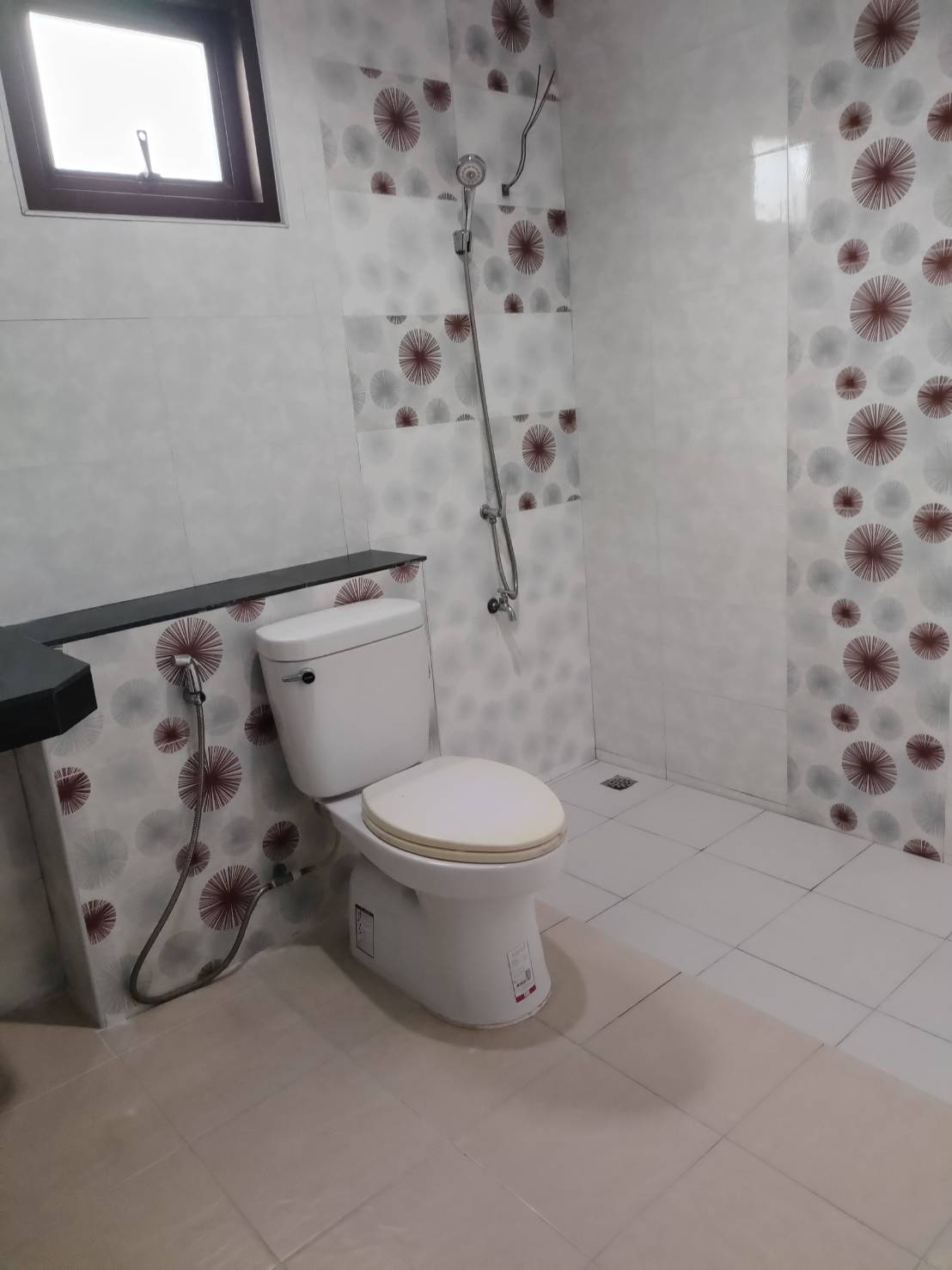 For Rent : Thalang, 2-Storey Commercial Building, 3 Rooms