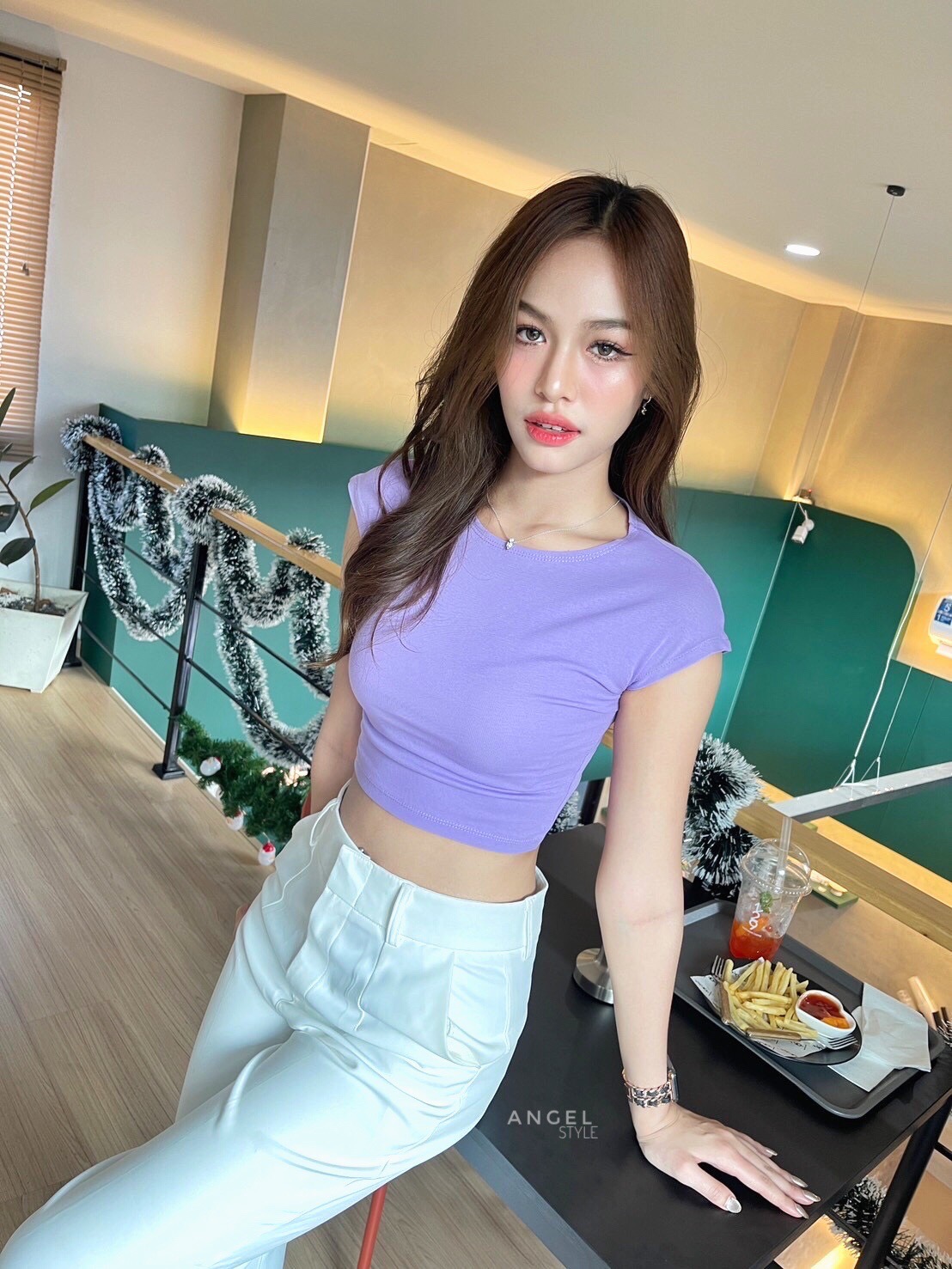 ครอปไหล่ล้ำ