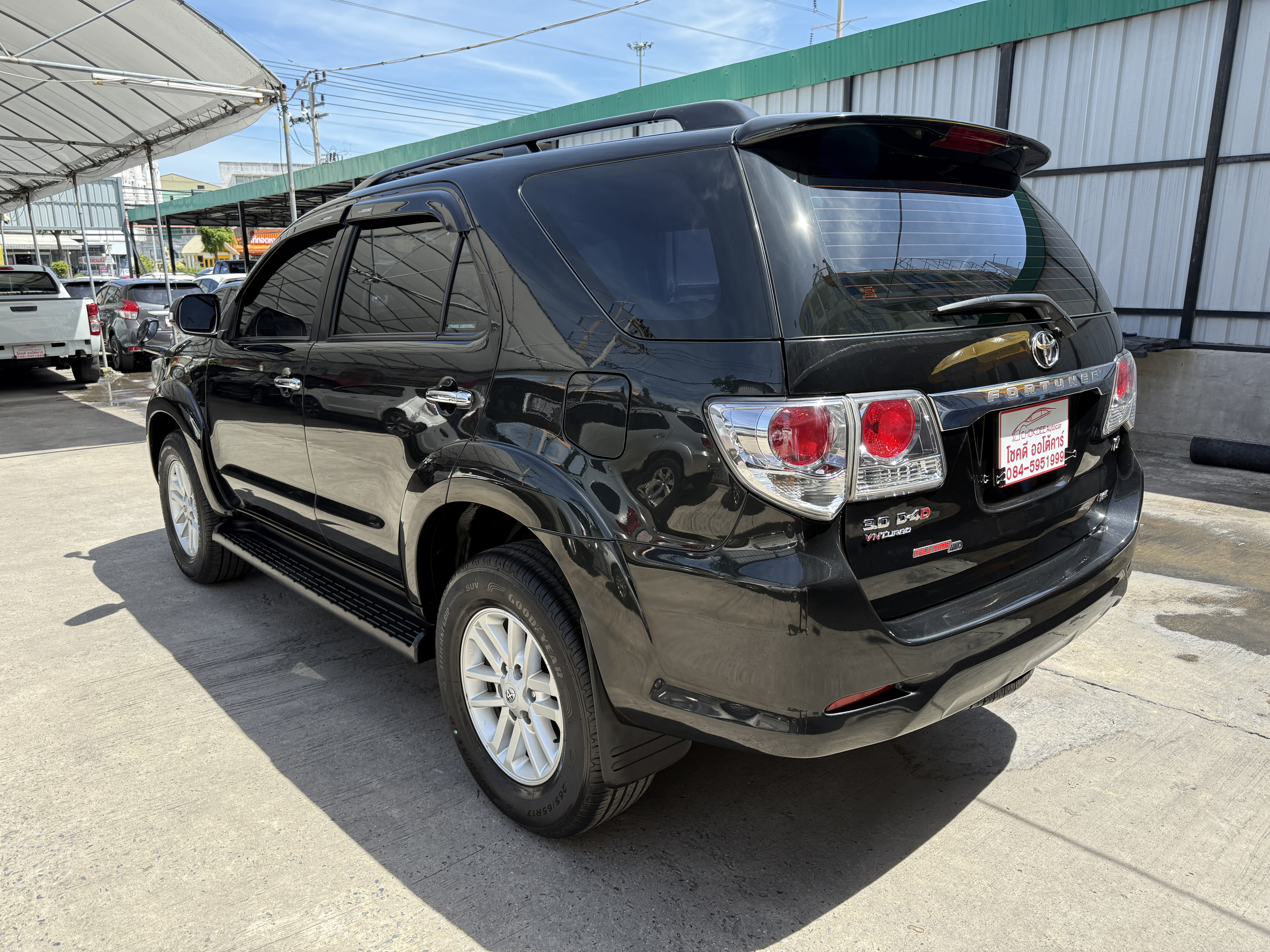 Toyota Fortuner Champ 3.0 V Navi 4WD At ปี 2013 ดำ