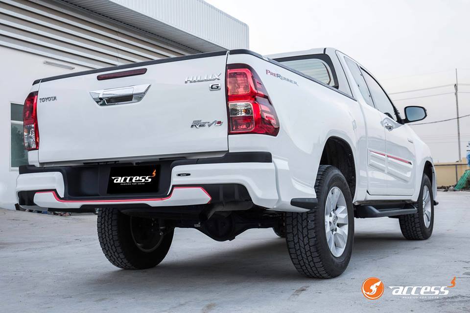 Toyota Revo Access body kits by Amotriz