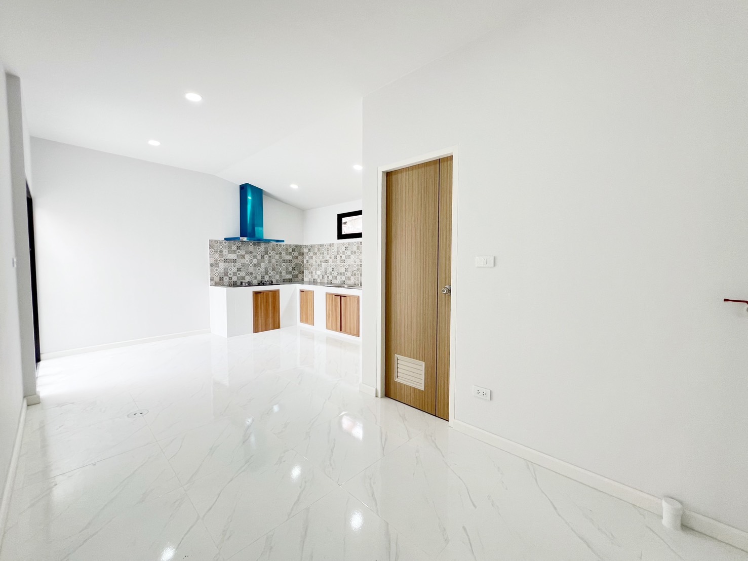 For Sales : Wichit, Modern style townhouse, 2 Bedrooms 2 Bathrooms