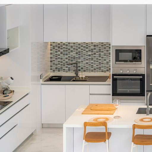 For Sales : Cherngtalay, 3-Storey Private Pool Villa @soi Pasak 8, 3 Bedrooms, 3 Ensuite bathrooms