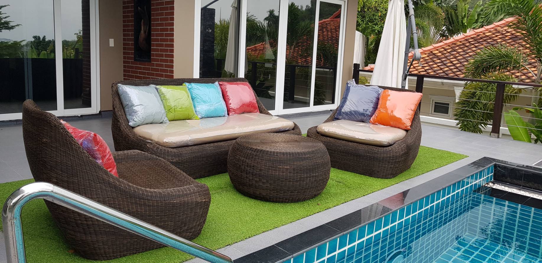 For Sale : Thalang-Yamu Luxury Pool Villa 3 Bedrooms 3 Bathrooms