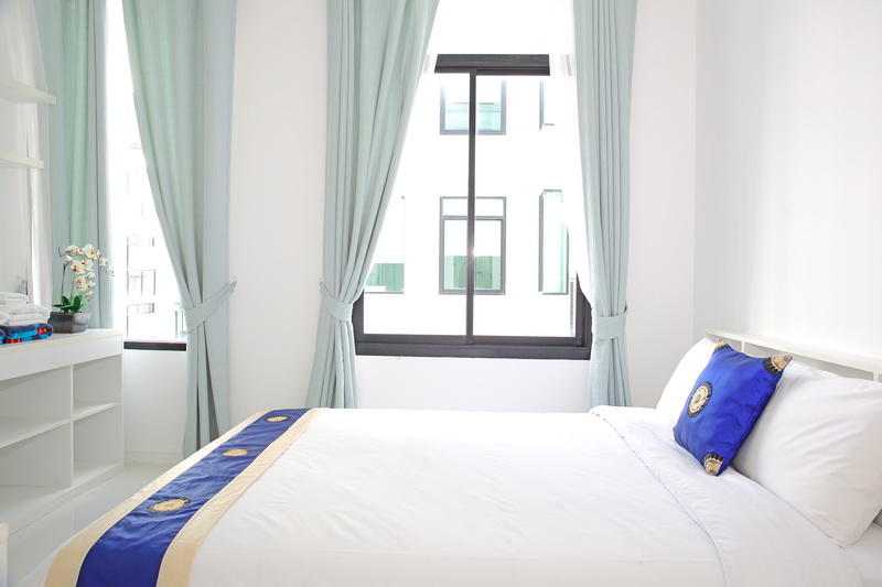 Kamala beach For Sale/Rent : Pool View 2bed room modern linear clean line style condominium