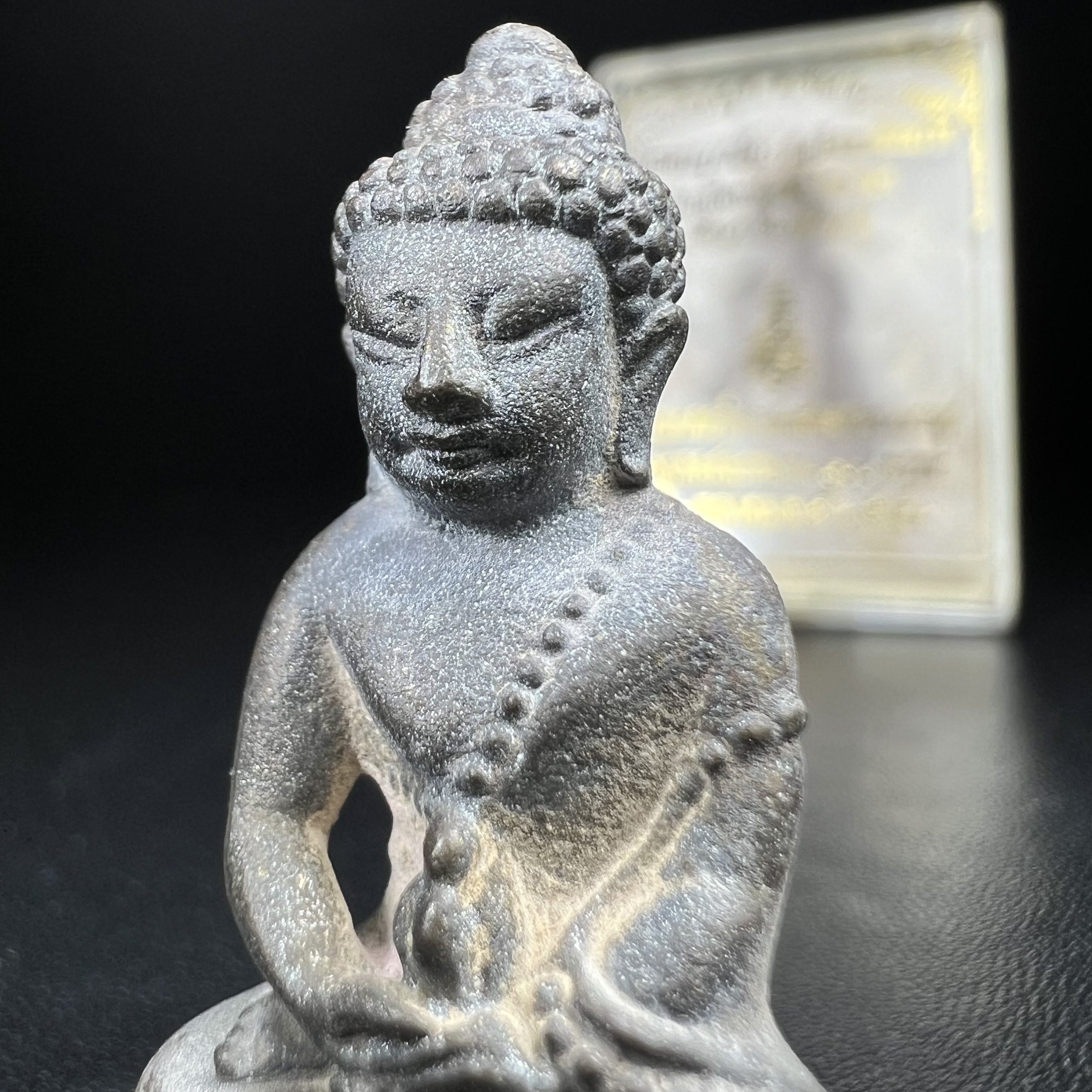 พระกริ่งชินบัญชรฉลองพระชันษา 100 ปี สมเด็จพระญาณสังวร วัดบวรนิเวศวิหาร ปี 2556 เนื้อนวโลหะผสมทองคำก้นทองแดง พิธีใหญ่ มวลสารเด่น นิยม(1 ใน 2556 องค์)