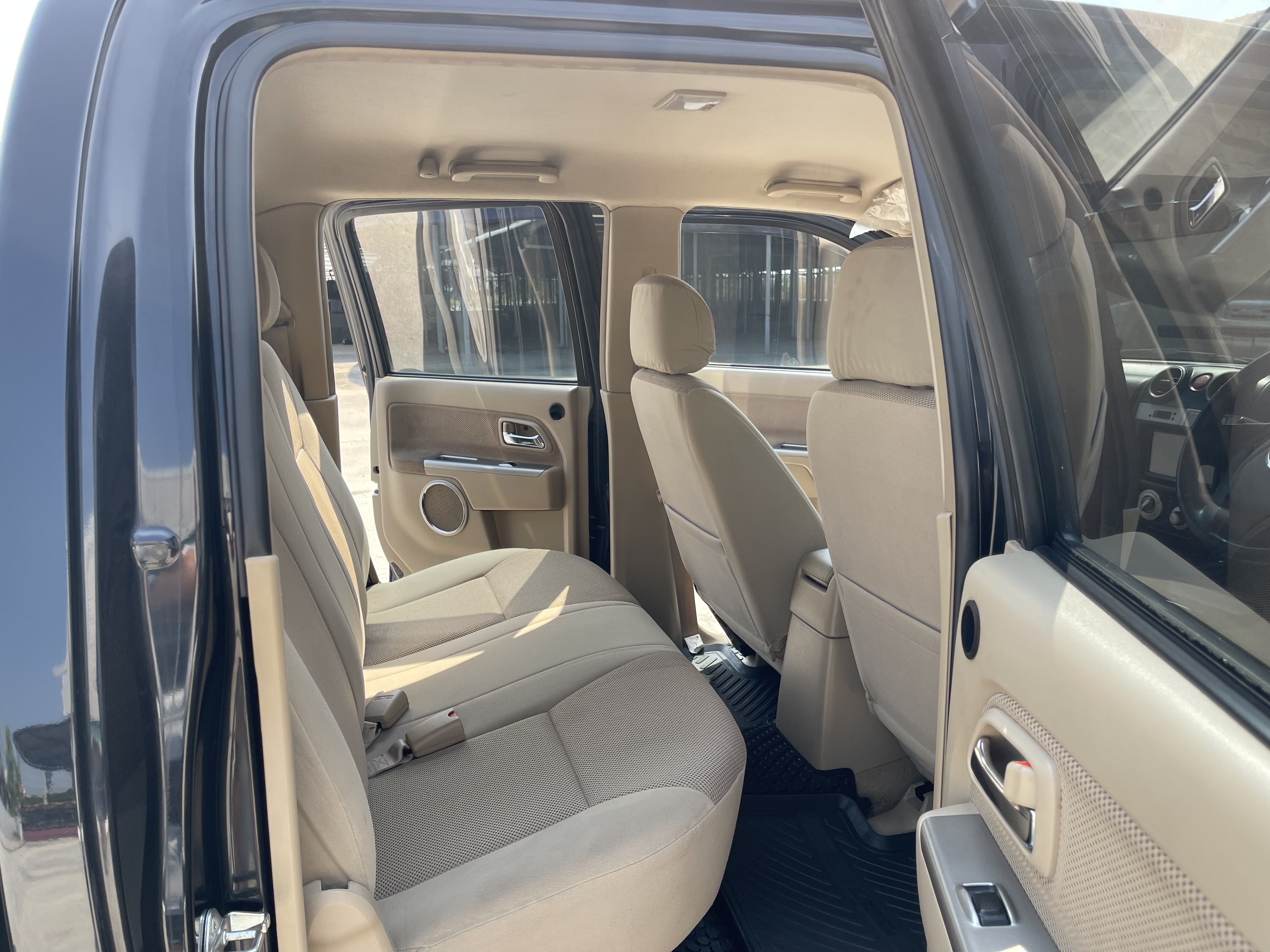 Isuzu Dmax 4ประตู Hilander 3.0 Vgs Navi 2011 ดำ