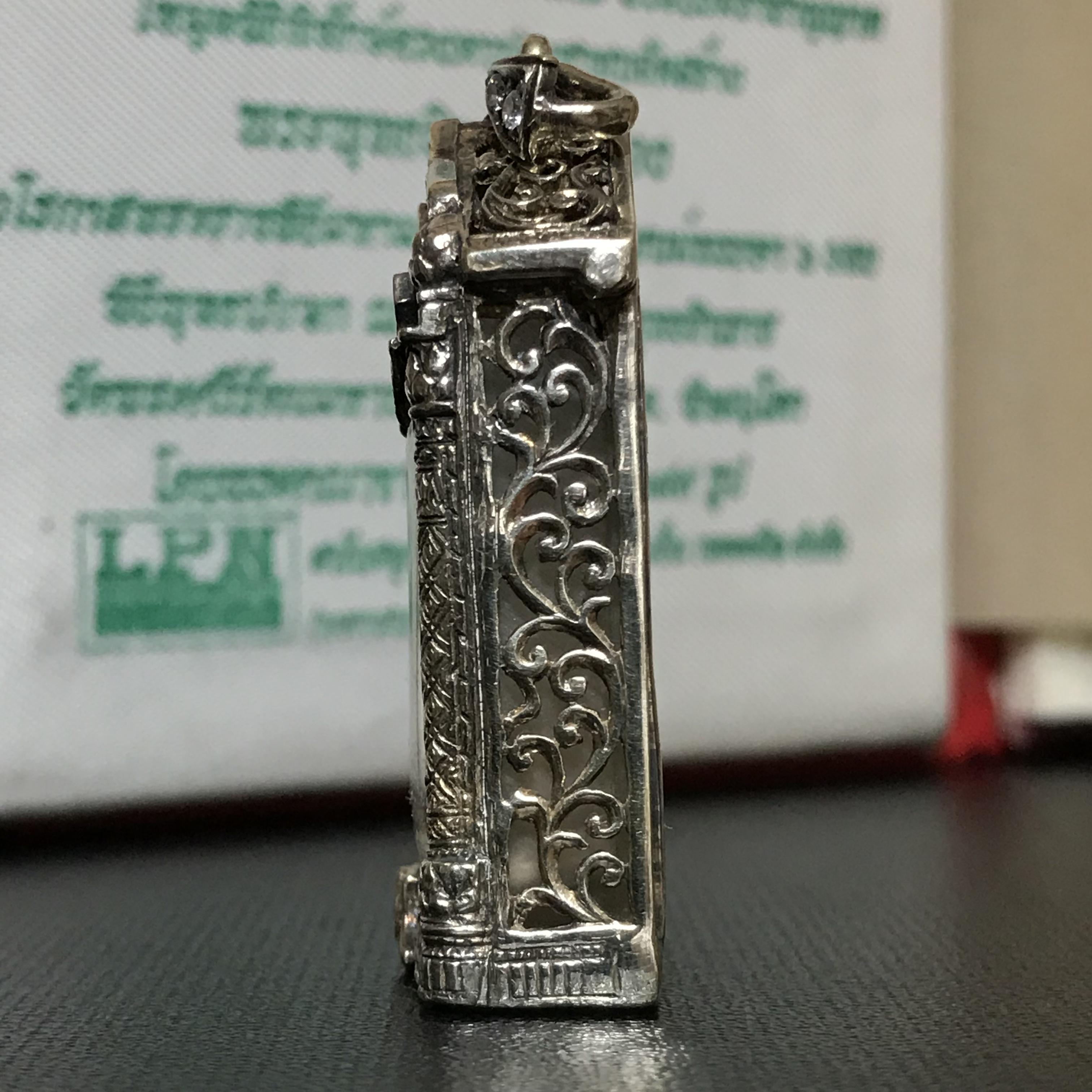 พระพุทธชินราช ภ.ป.ร. 6รอบในหลวง องค์พิเศษกรรมการพร้อมตลับกรอบเดิมจากผู้จัดสร้างโดยมูลนิธิพิทักษ์ดวงตาประชาชน ปี2542