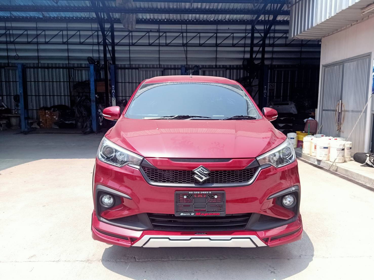 Suzuki Ertiga 2019 V.1 with custom grille bodykits by Amotriz
