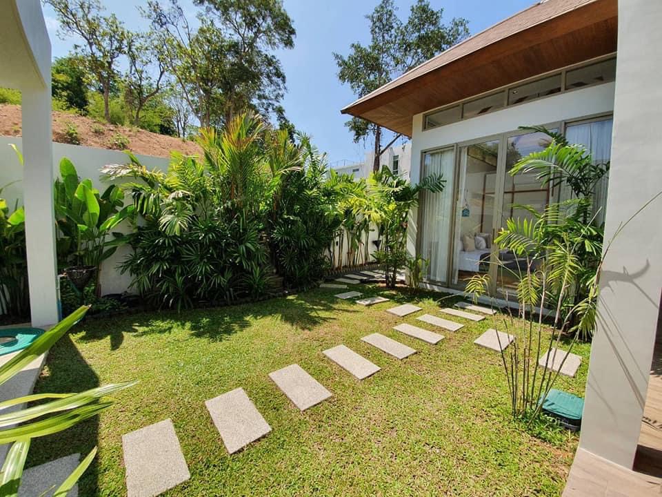 For Rent : Rawai, Luxury Private Pool Villa, 2 bedrooms 2 Bathrooms, Pool view.
