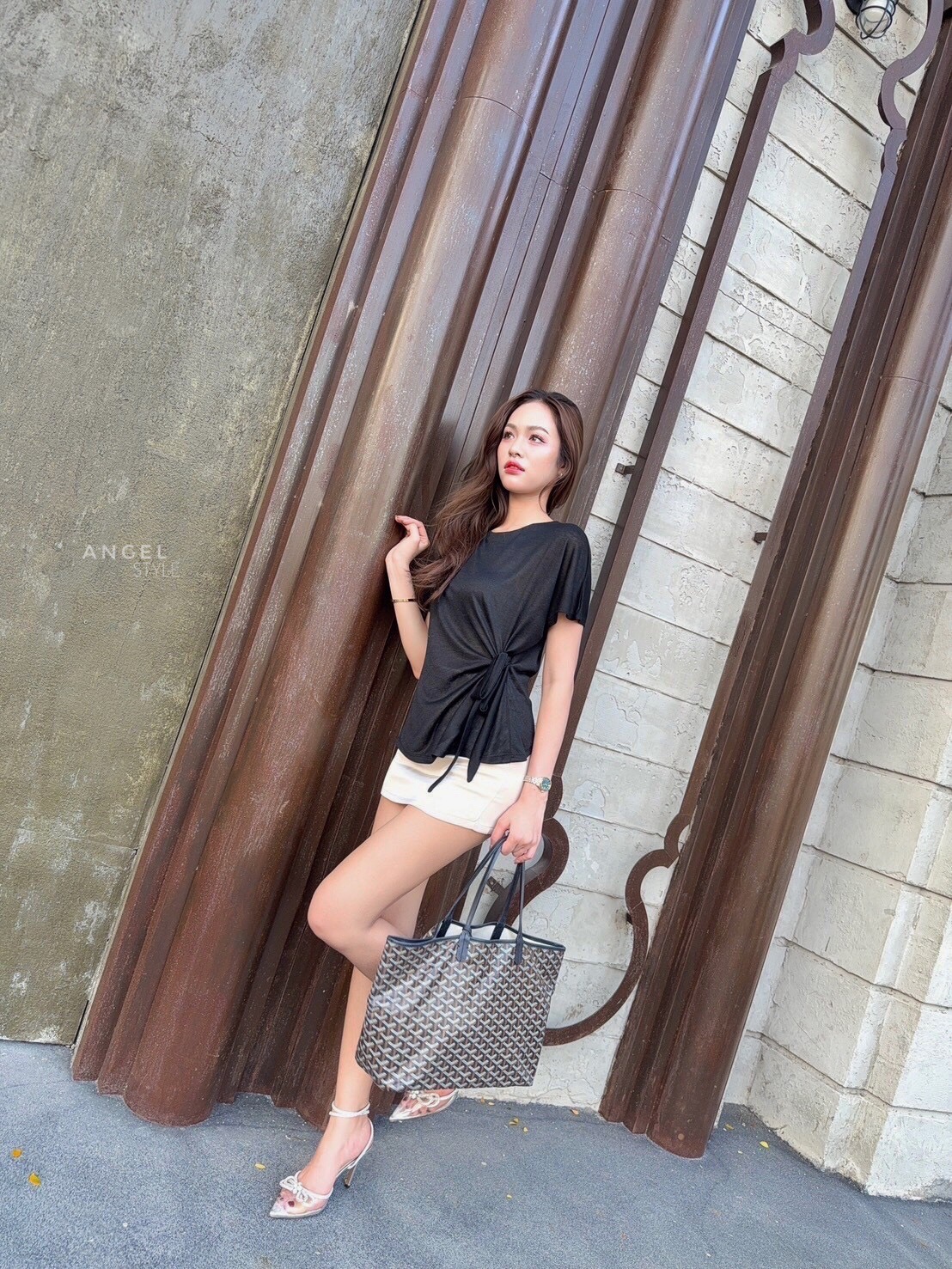 สลาฟผูกข้าง