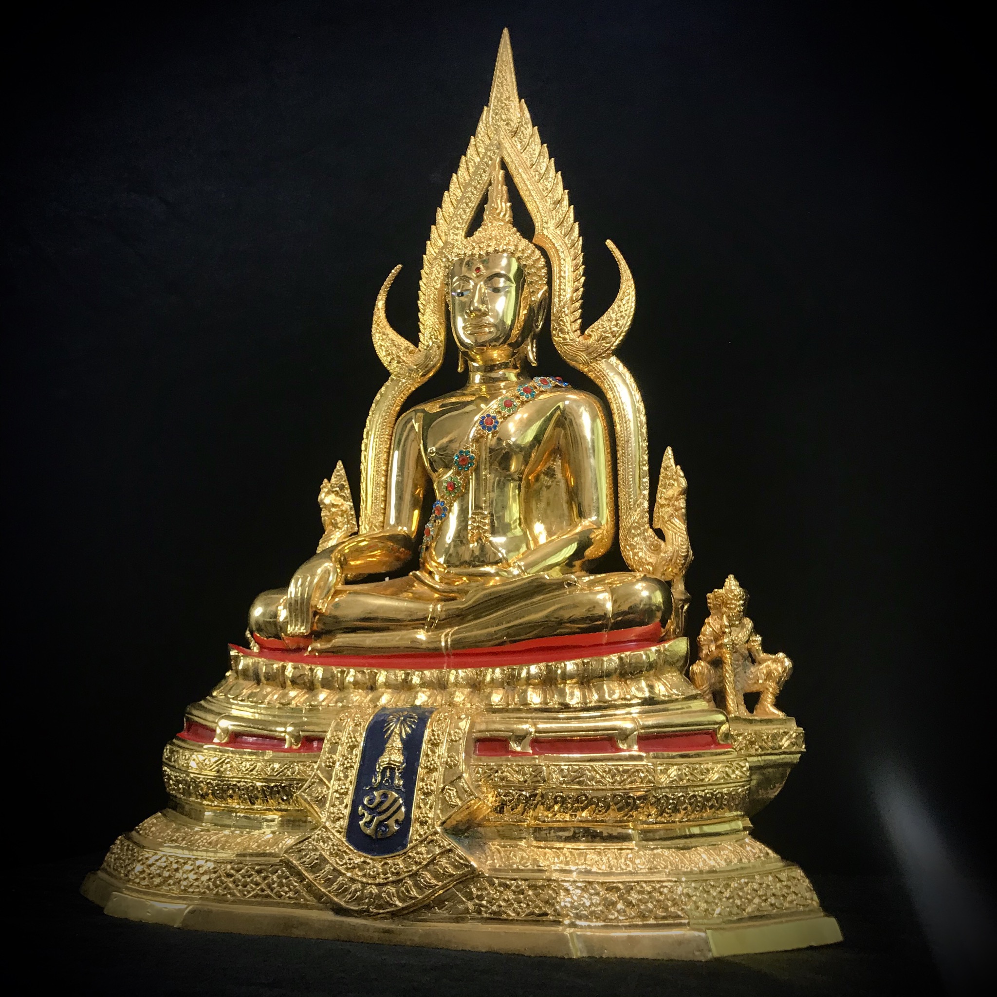 พระพุทธชินราช ภปร. รุ่นปฎิสังขรณ์ ปี2531 หน้าตัก 9นิ้ว กะไหล่ทอง(พร้อมตู้ครอบ) งานลุงจ่าทวีบูรณเขตต์ (สวยหายากนิยม)