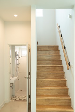 For Rent : Pakhlok, 2-Story Twin House, 3 bedrooms 3 bathrooms