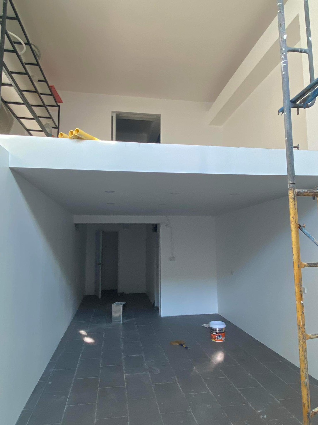 For Rent : Phuket Town, 3.5-Story Commercial Building, 5 Bedroom 3 Bathrooms