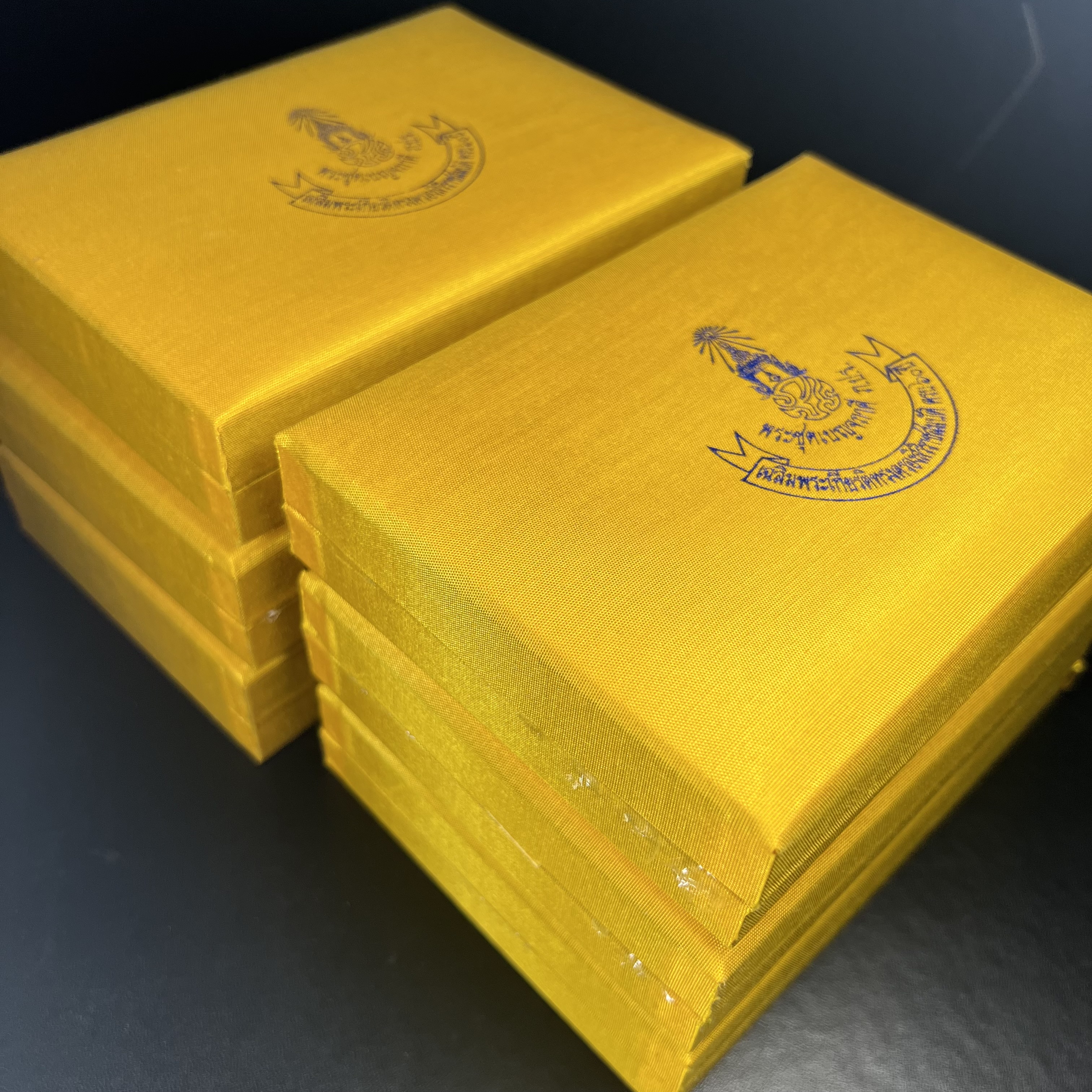 ชุดเบญจภาคี ภ.ป.ร. เฉลิมพระเกียรติ ฉลองสิริราชสมบัติครบ 60 ปี พิธีมหาพุทธาภิเษก ในวันที่ 29 พ.ย.2549 ณ วัดพระศรีรัตนศาสดาราม กทม. ซึ่งมีพระราชาคณะและเกจิอาจารย์จากทั่วประเทศร่วมพิธี(พิธีใหญ่)