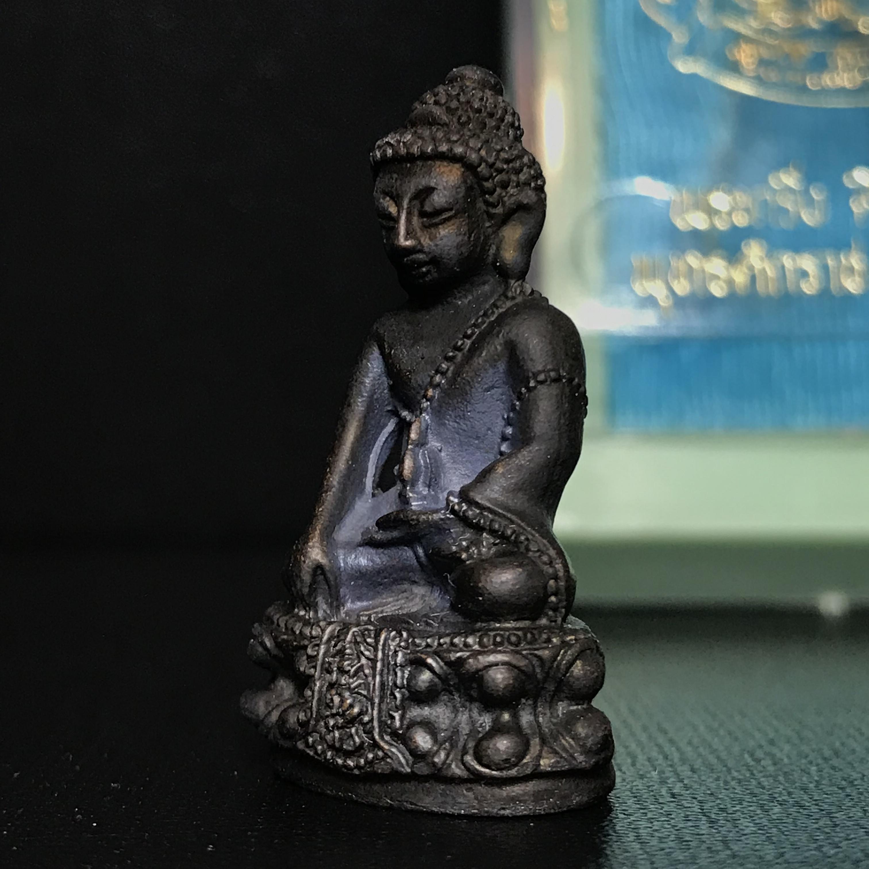 พระกริ่งคุ้มเกล้าฯ มหามงคล(วัตถุมงคล"คุ้มเกล้าฯ") ภปร. รพ.ภูมิพล เนื้อนวโลหะพิมพ์หน้าจีน (ในหลวงรัชกาลที่9เสด็จเททอง)(1ใน9720องค์)