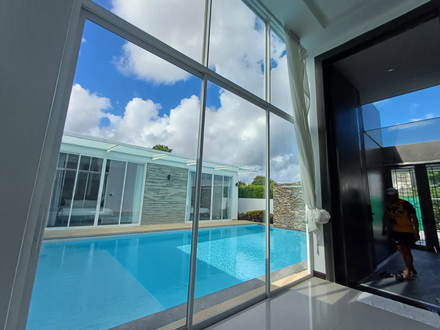 For Rent : Rawai, Private Pool Villa, 4 bedrooms 4 bathrooms