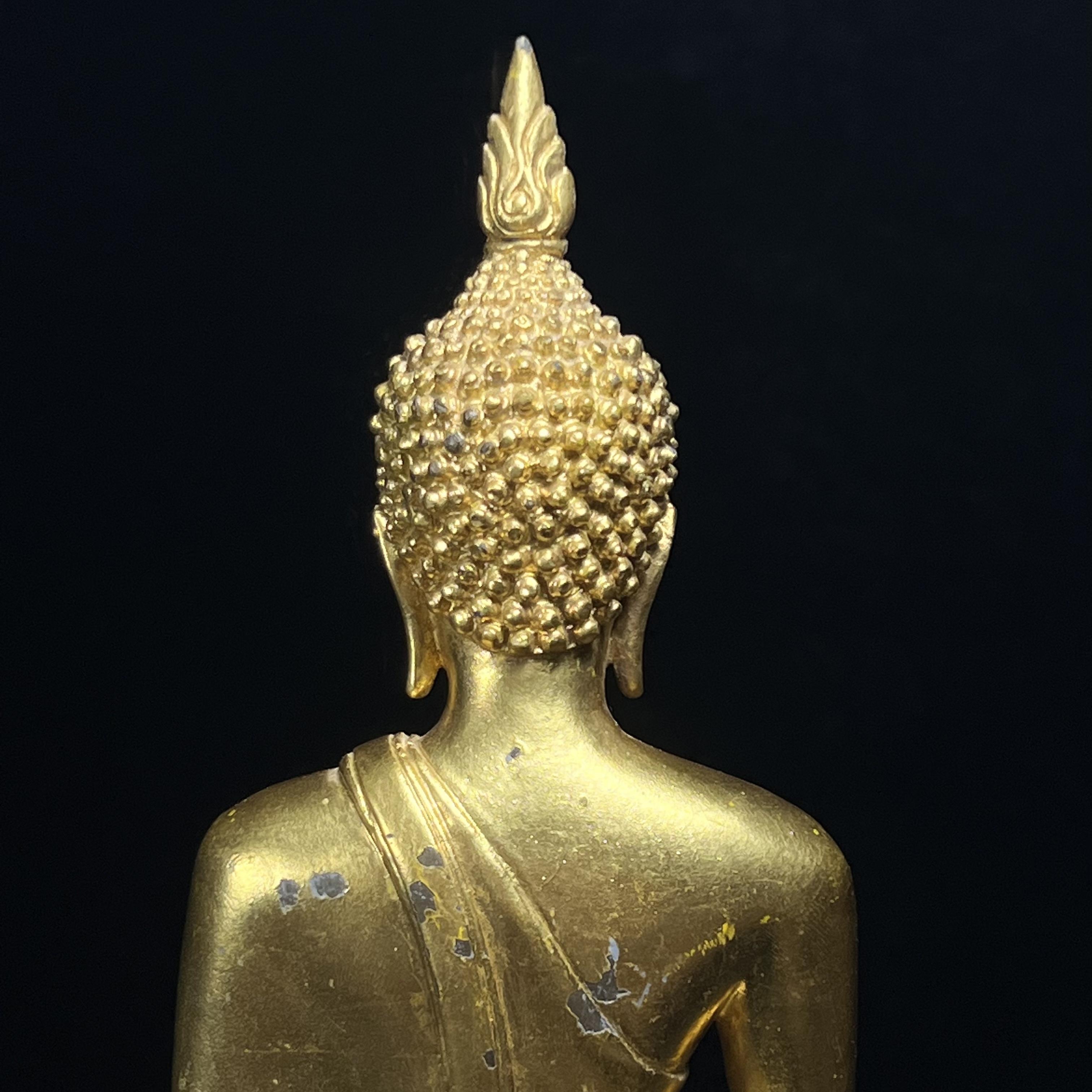 พระพุทธสิงหธรรมมงคล ภปร. รุ่นแรก พุทธสมาคมแห่งประเทศไทย ในพระบรมราชูปถัมภ์ จัดสร้าง ปี2547 เนื้อโลหะผสมปิดทอง หน้าตัก 5 นิ้ว(1 ใน 1999 องค์)หายาก