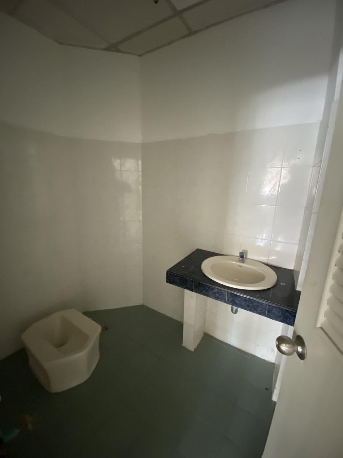 For Sales : Phuket Town, 4-story commercial building, 4 Rooms 4 Bathrooms