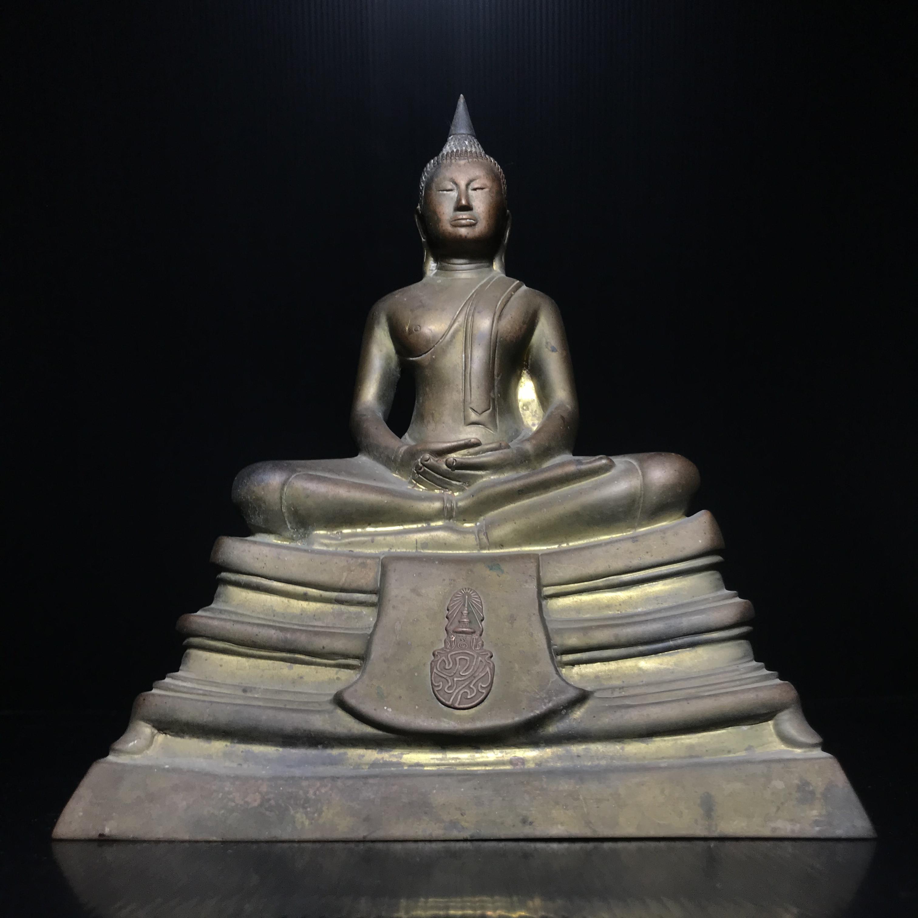 พระบูชาพระพุทธโสธร ภปร. รุ่นย้อนยุค ปี2539 กาญจนาภิเษกครองราชสมบัติครบ 50ปี หน้าตัก 5นิ้ว หมายเลข01093