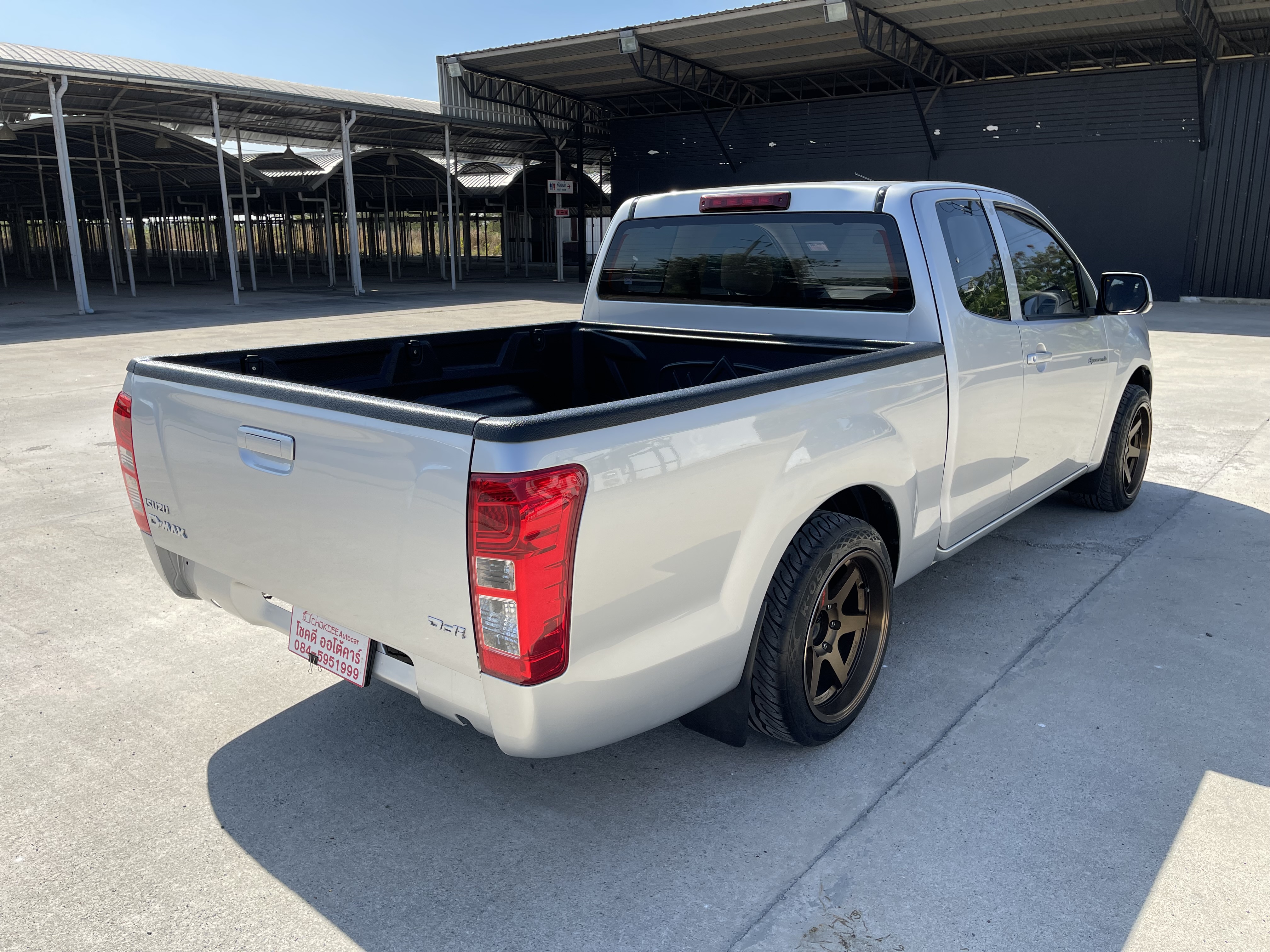 Isuzu Dmax All New Cab 2.5 L 2015 เงิน