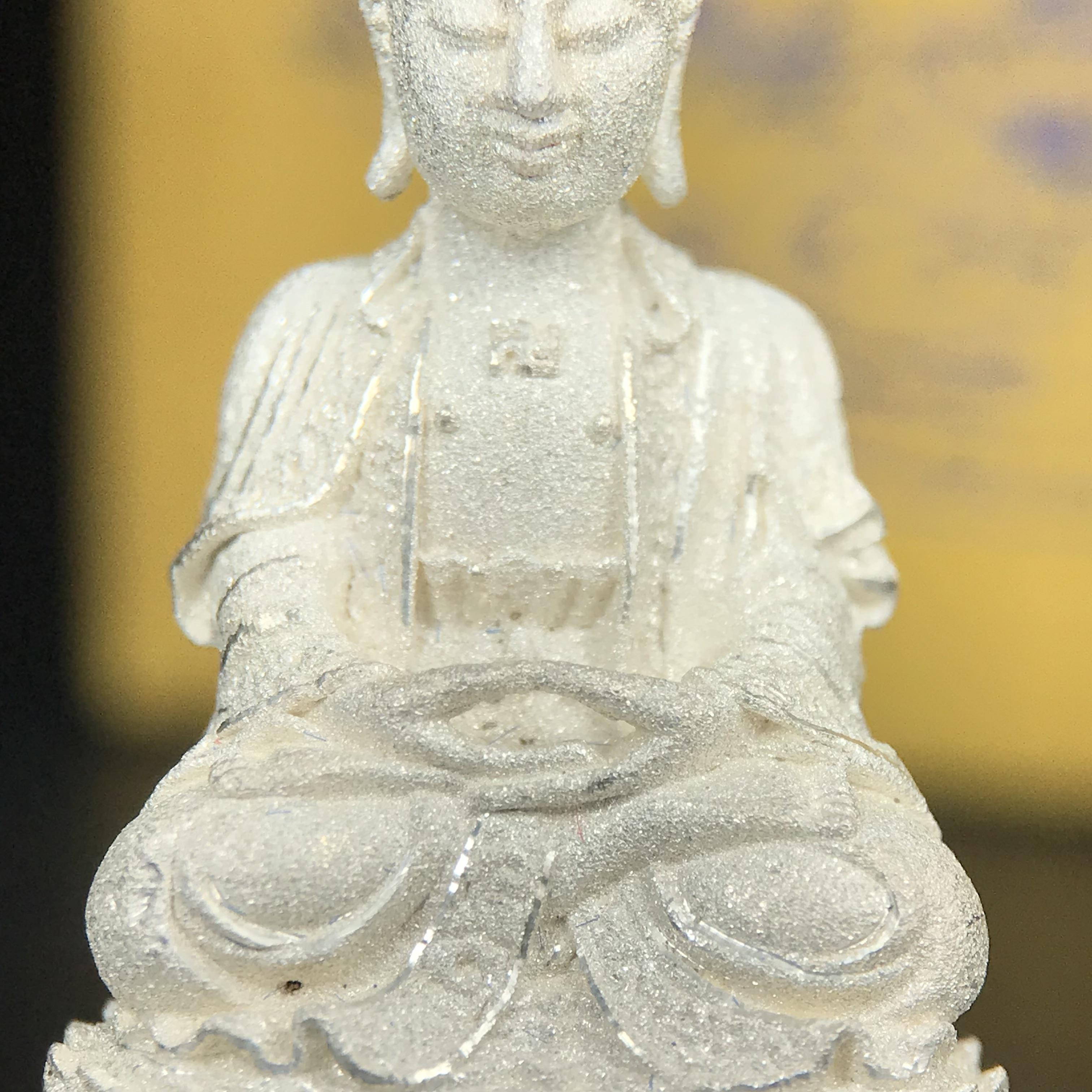 พระกริ่งจีน "ต้าเยิ่นถะ" ชุดกาญจนาภิเษกครองราชย์ 50 ปี วัดบวรนิเวศวิหาร ปี 2538 เนื้อเงินพ่นทรายขัดเงาบางส่วน 99.99% สูง 3.8 ซม. (คัดสภาพสวยเดิม พิธีใหญ่ พุทธศิลป์งดงาม) สภาพสวยเดิมพร้อมกล่องบรรจุเดิม ตอกโค๊ดหมายเลขกำกับ1 ใน 6001 องค์