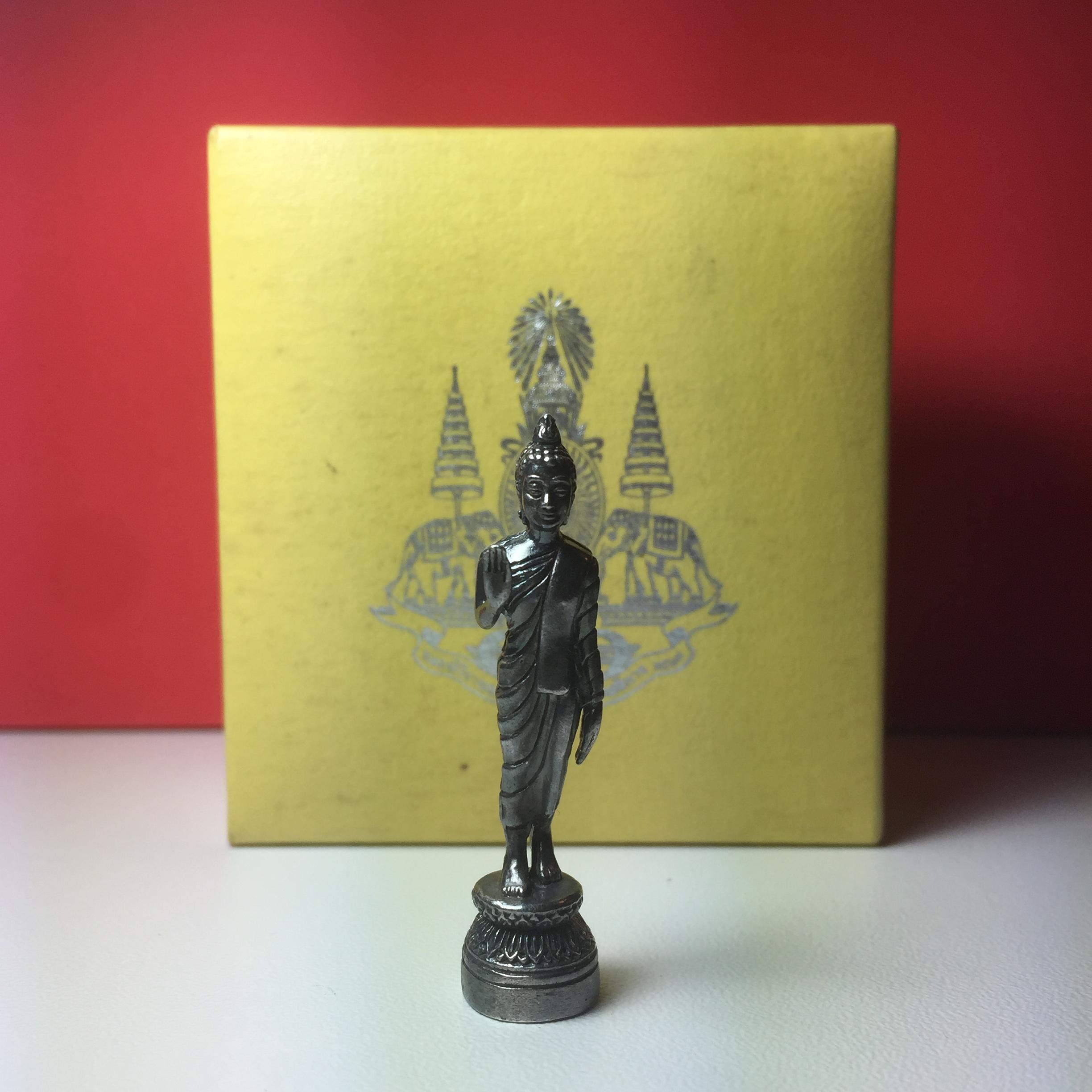 พระพุทธอภัยมงคลสมังคี ลอยองค์เนื้อเงิน ตราสัญลักษณ์ครองราช50ปี